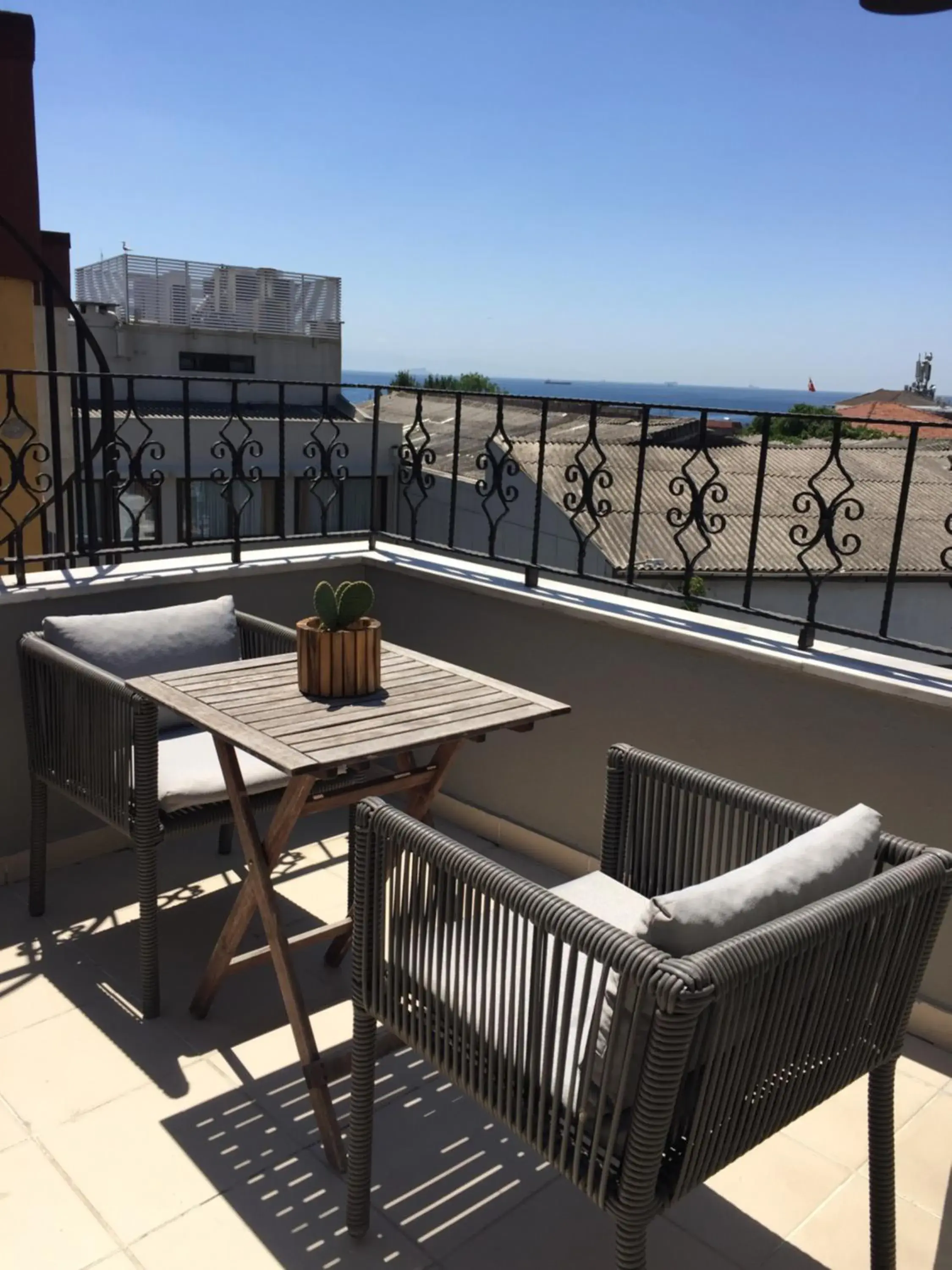 Double Room with Balcony and Sea View in Ahmet Efendi Evi Double Room with Balcony and Sea View in Ahmet Efendi Evi