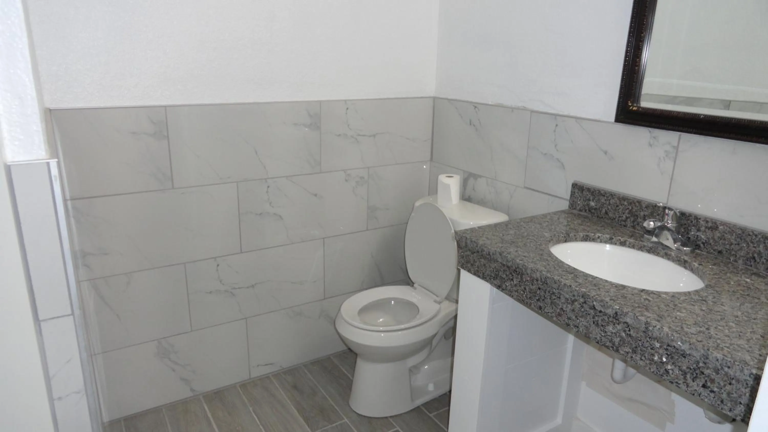 Bathroom in ECONOMY INN