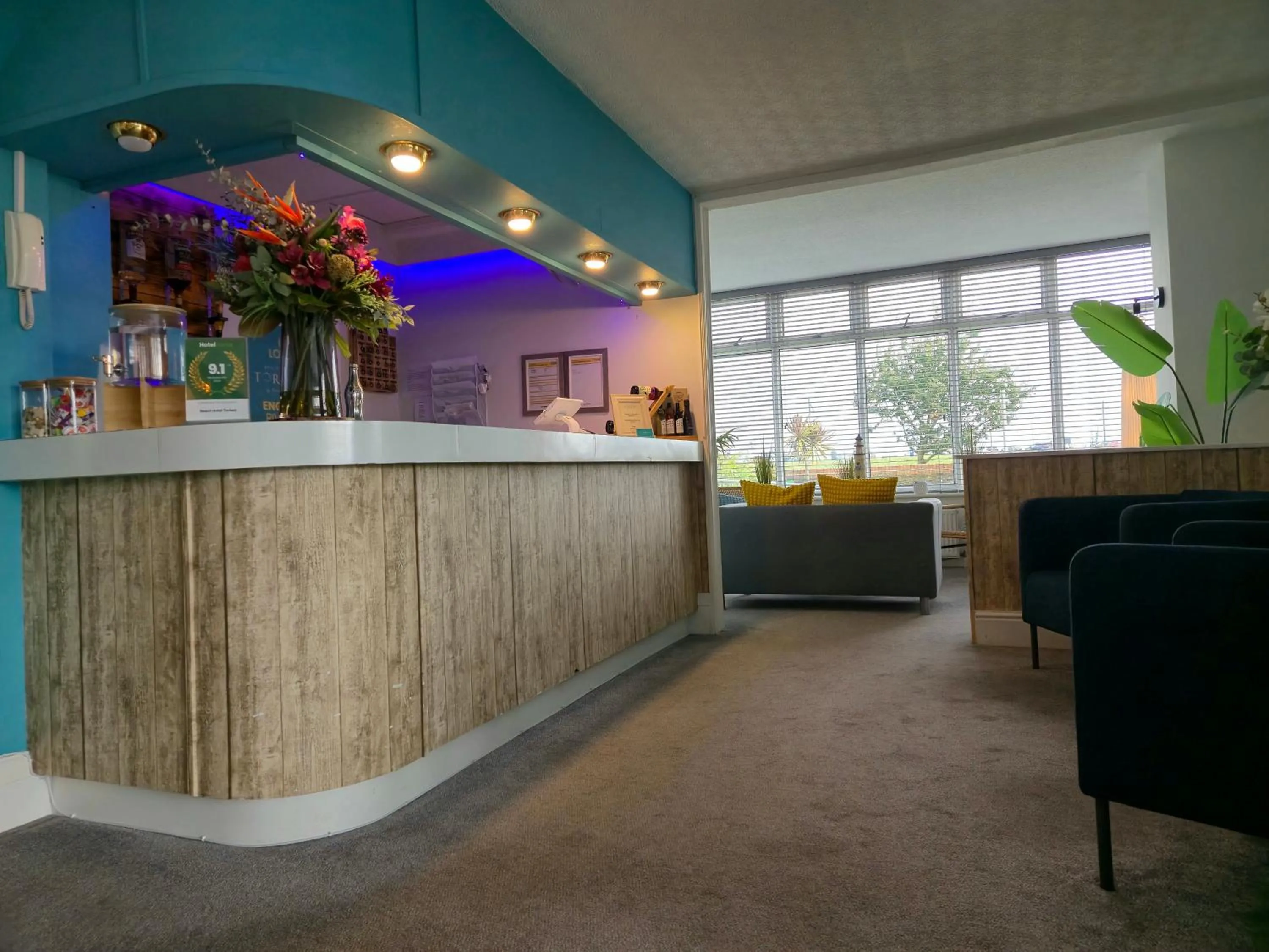 Lounge or bar in Beach Hotel Torbay B&B