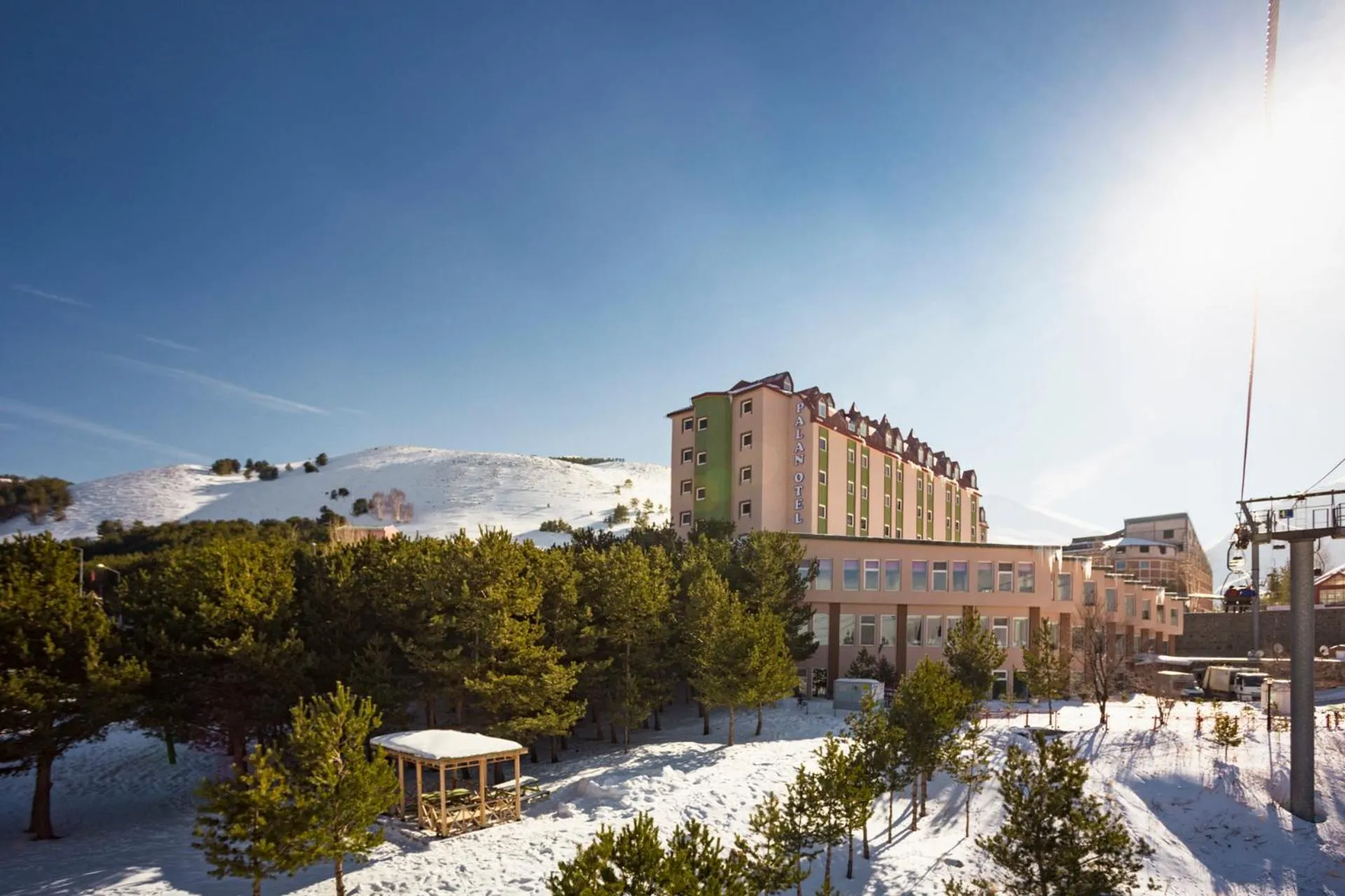 Property building in Palan Ski & Convention Resort Hotel