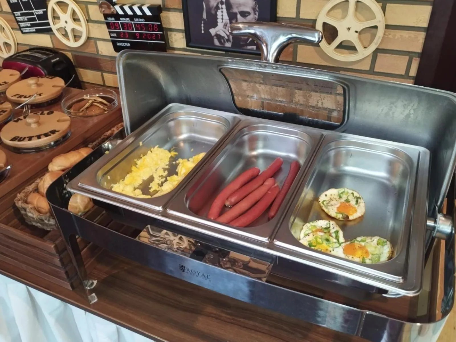 Breakfast in Hotel Alfa