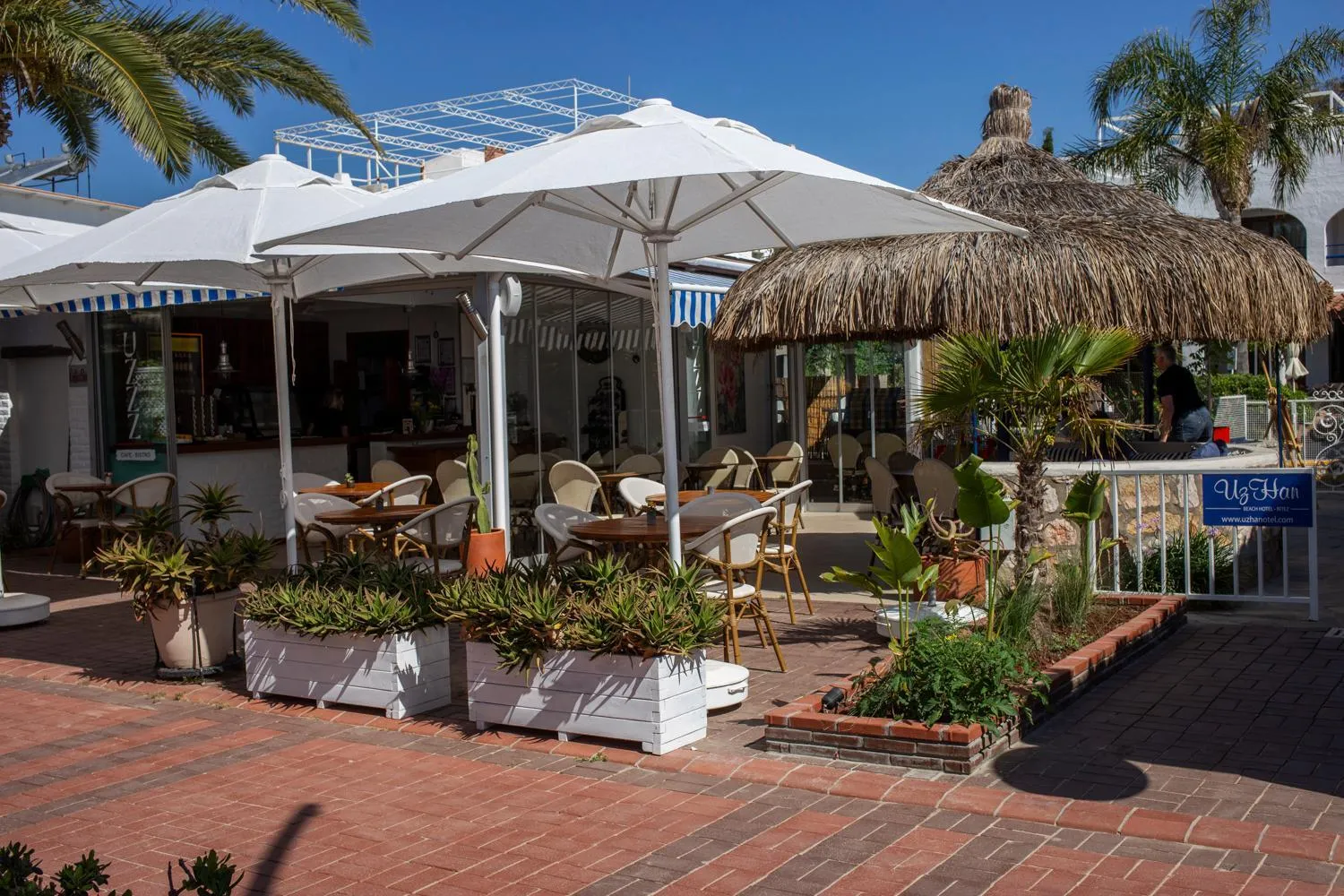 Restaurant/places to eat in UzHan Beach Hotel