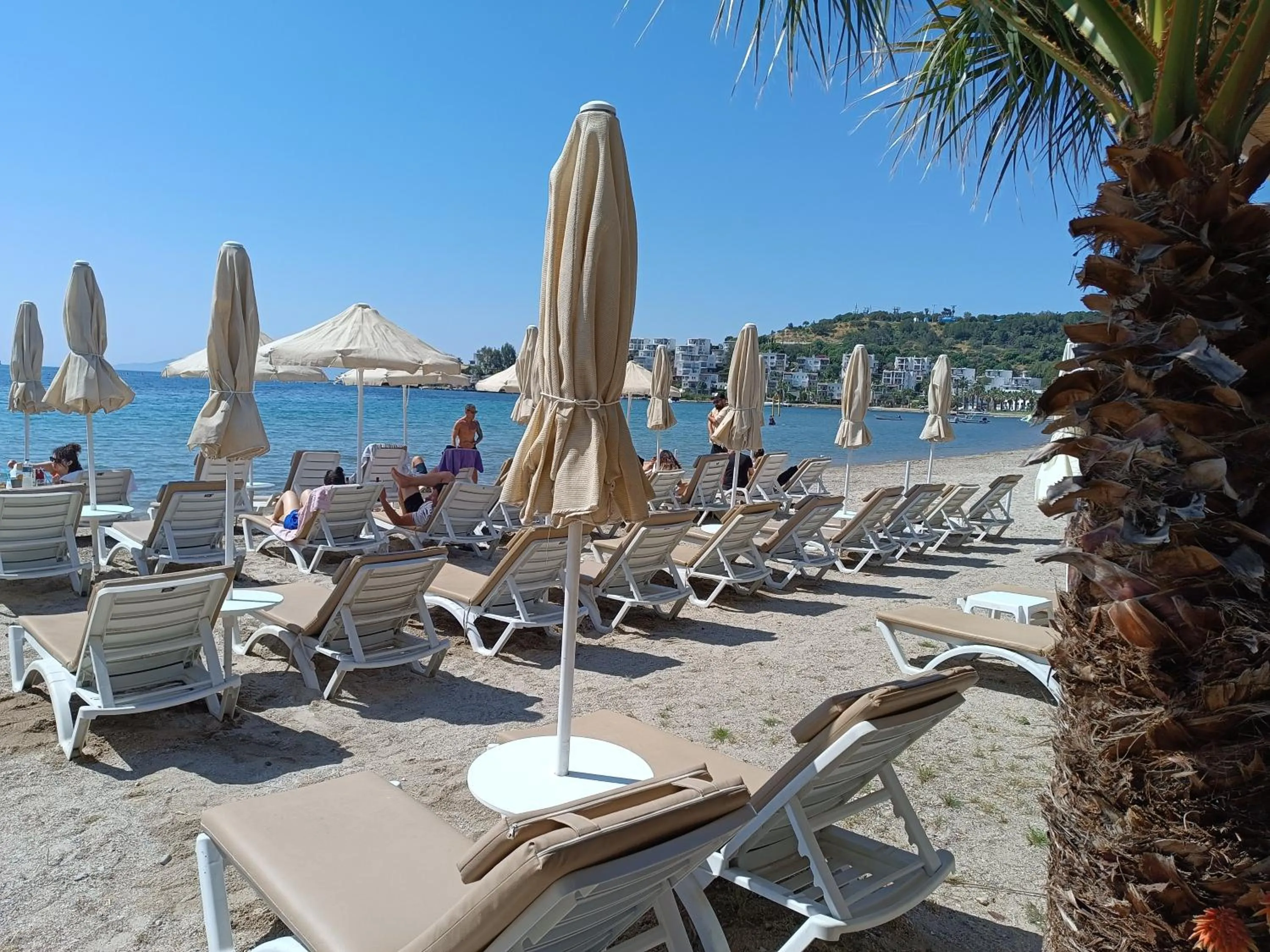 Restaurant/places to eat in UzHan Beach Hotel