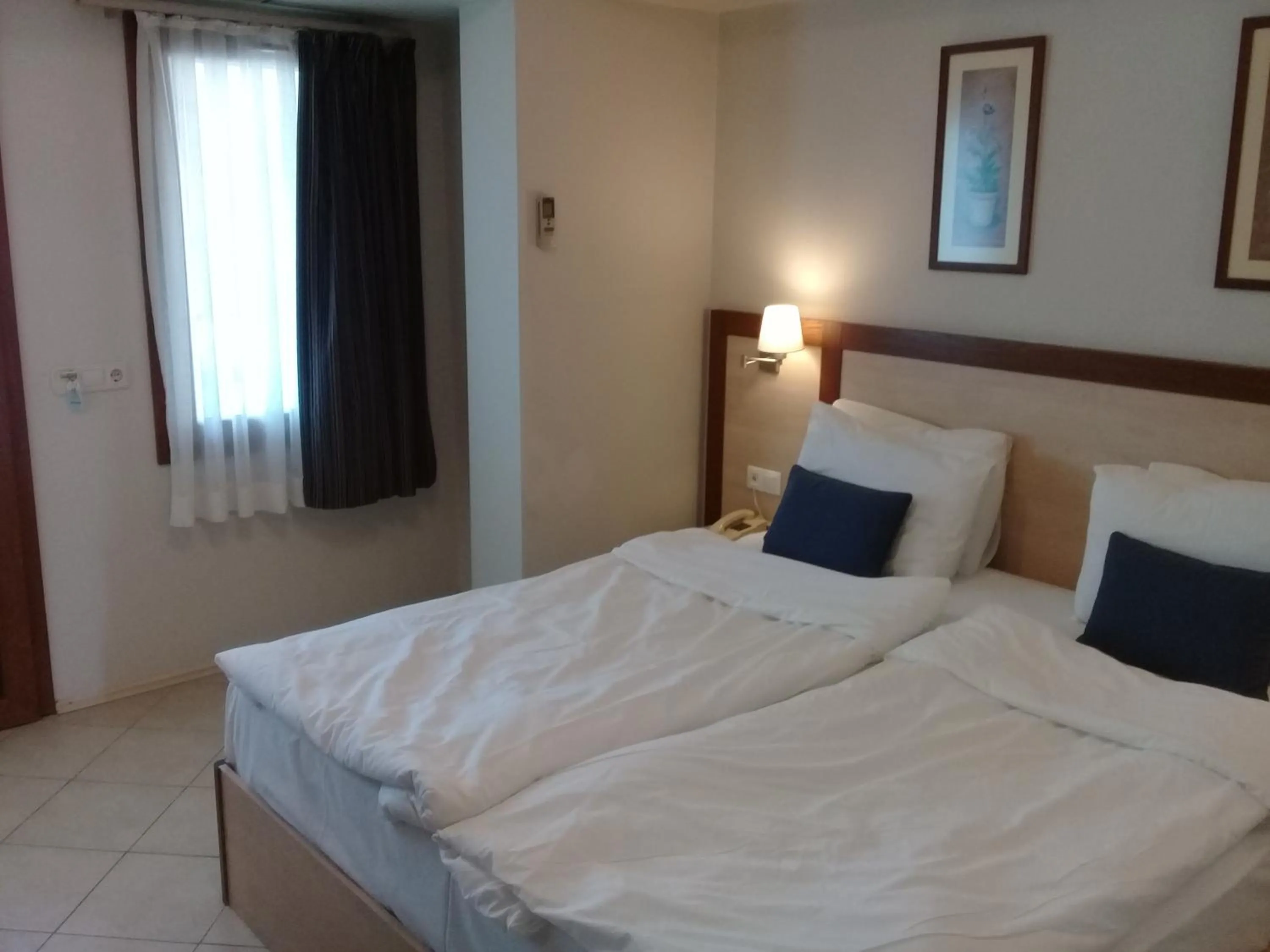 Bedroom, Bed in UzHan Beach Hotel