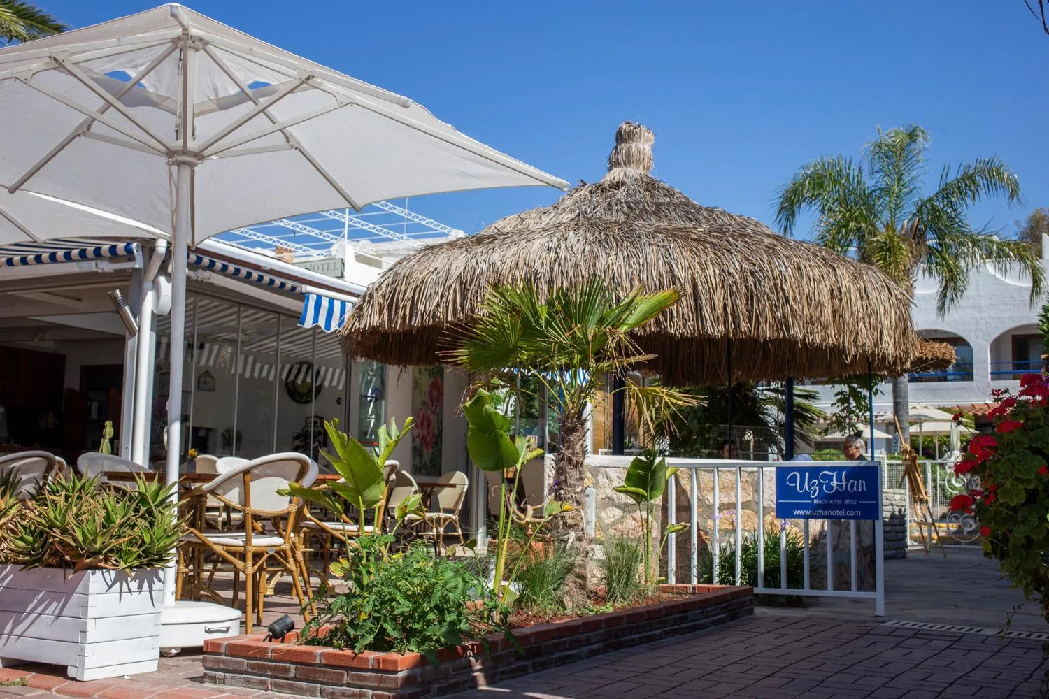 Restaurant/places to eat in UzHan Beach Hotel