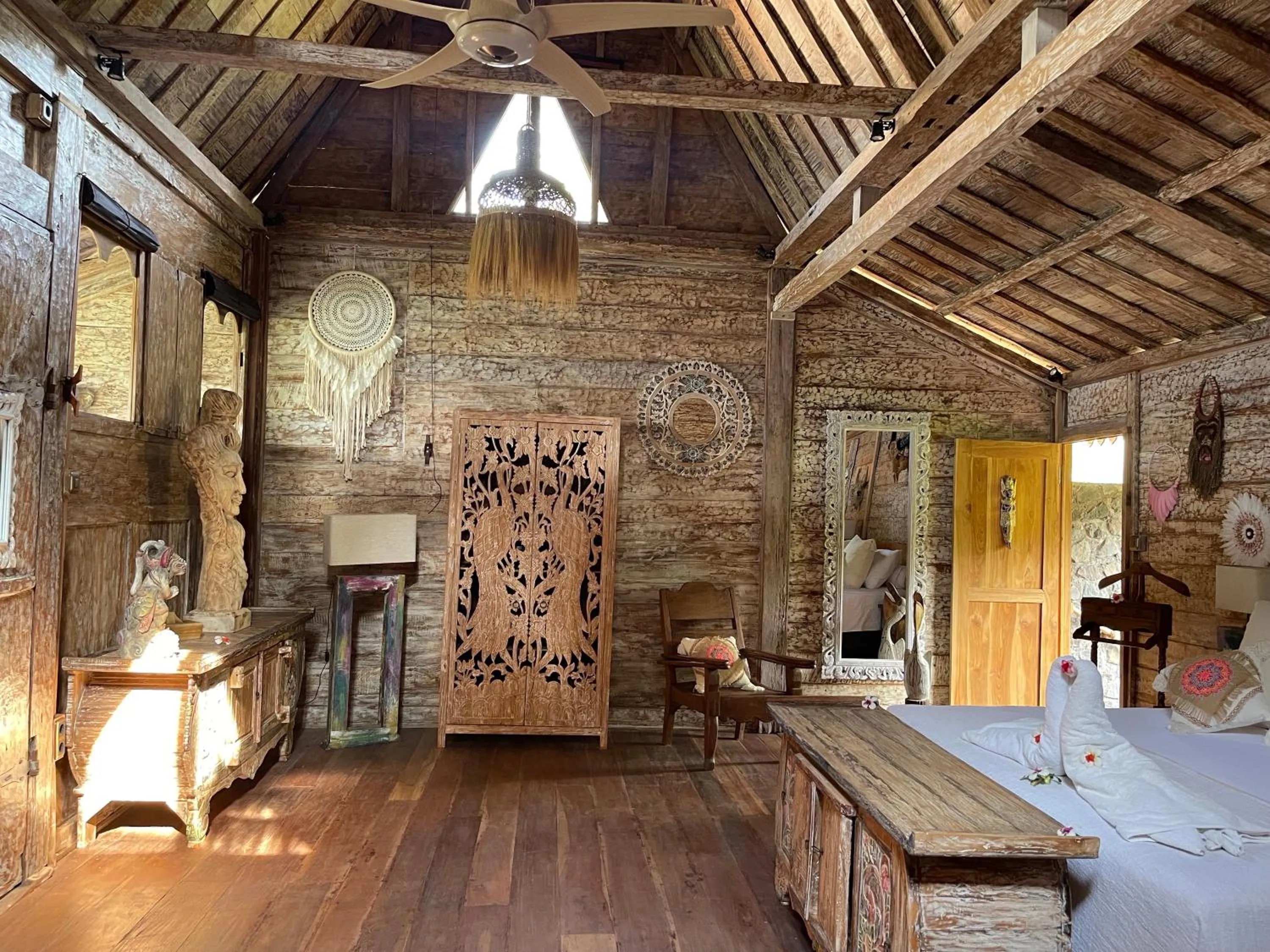 Photo of the whole room, Bed in Louka Beach Bali