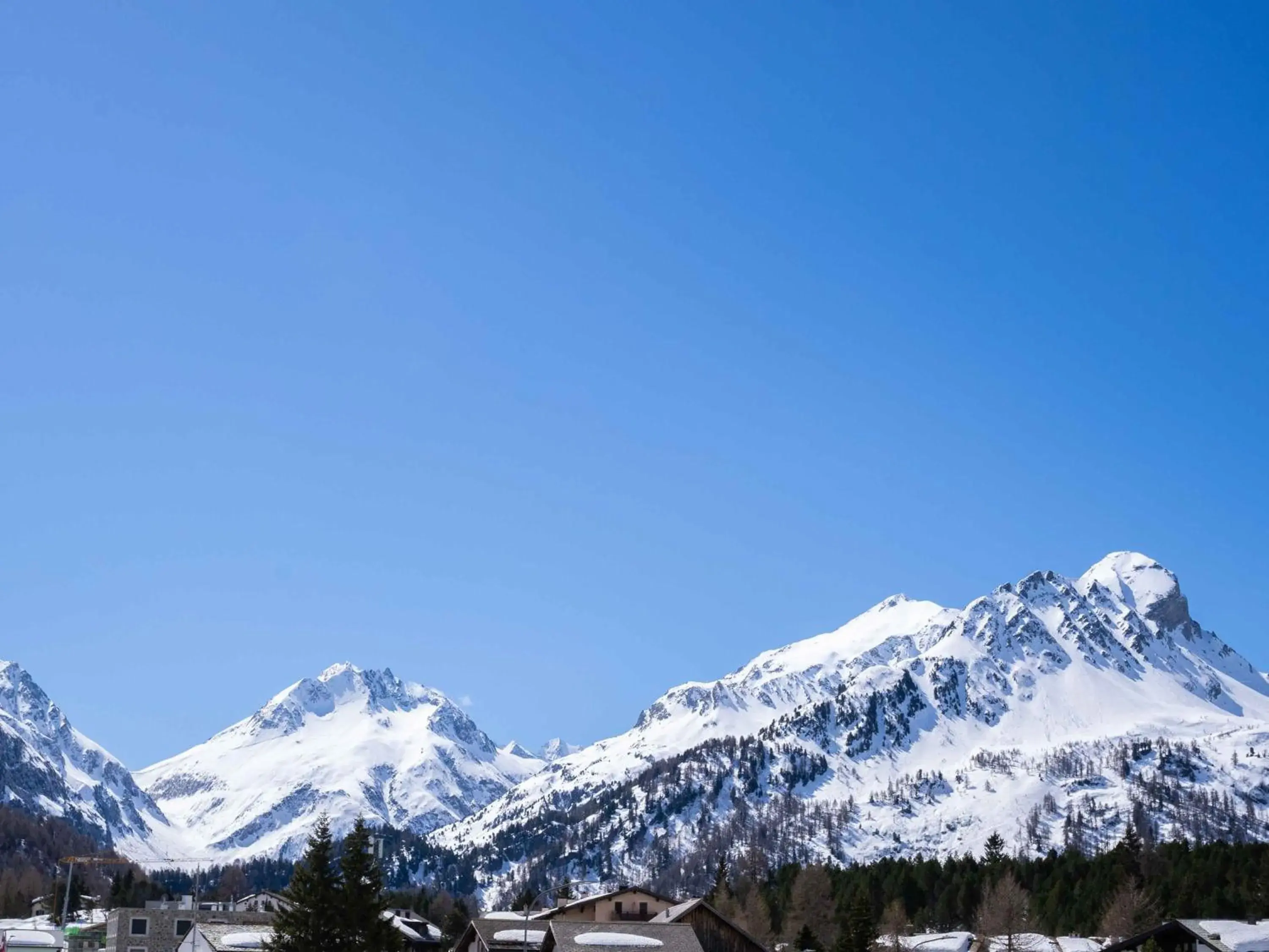 Family Room with Bath in Longhin Maloja B&B Family Room with Bath in Longhin Maloja B&B