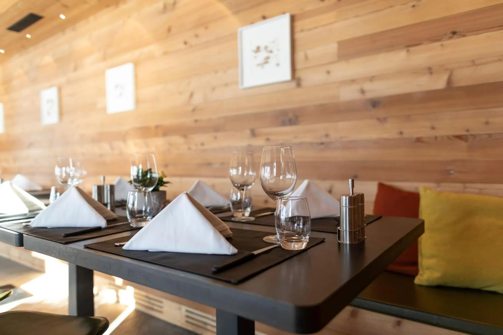 Restaurant/places to eat in Longhin Maloja B&B