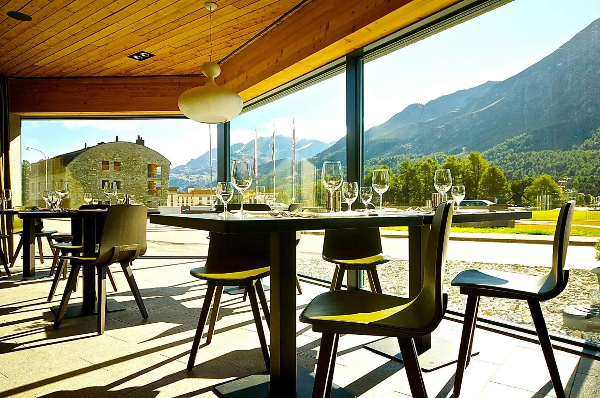 Restaurant/places to eat in Longhin Maloja B&B