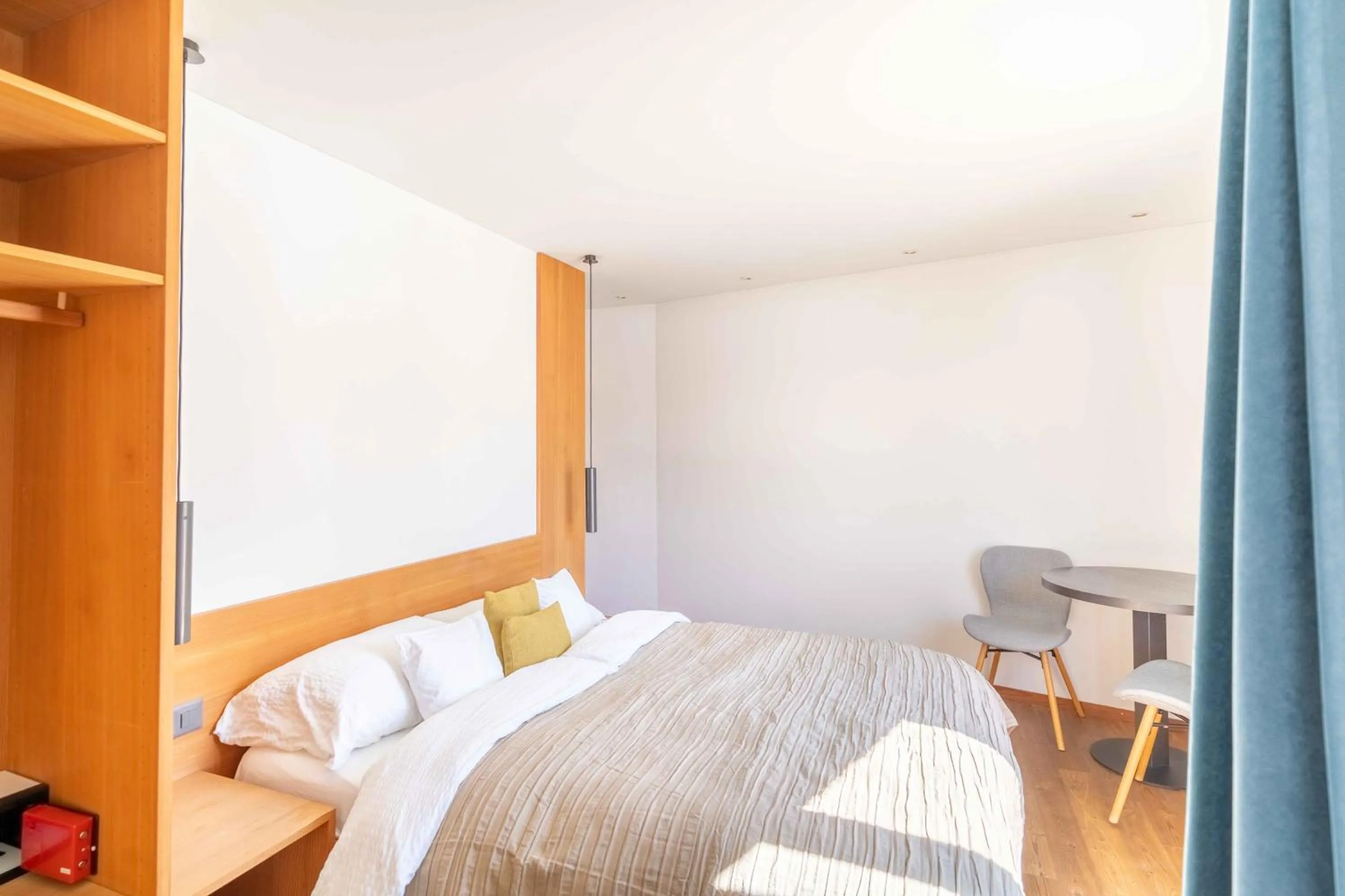 Bedroom, Bed in Longhin Maloja B&B