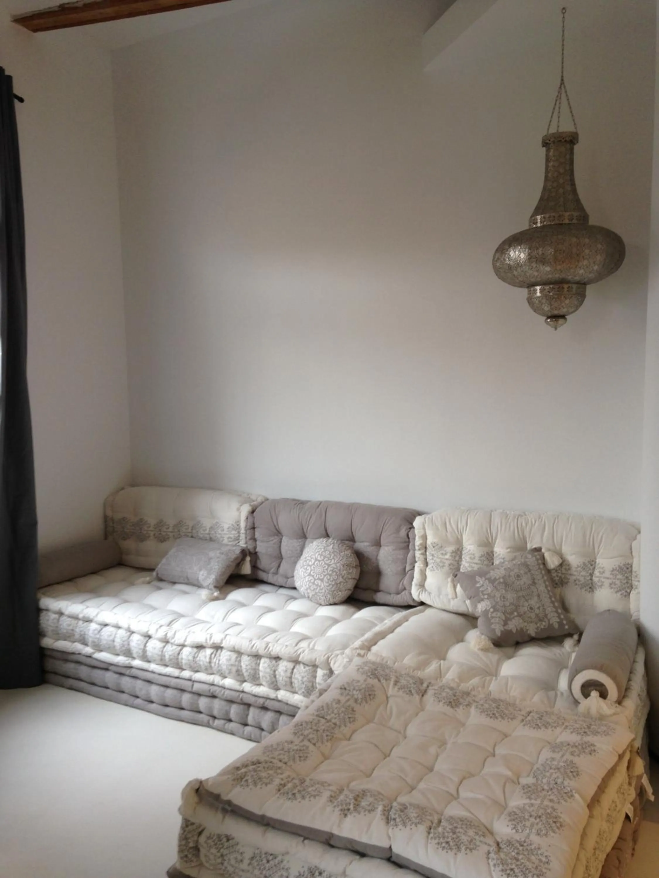 Living room, Bed in El 16 Ruzafa