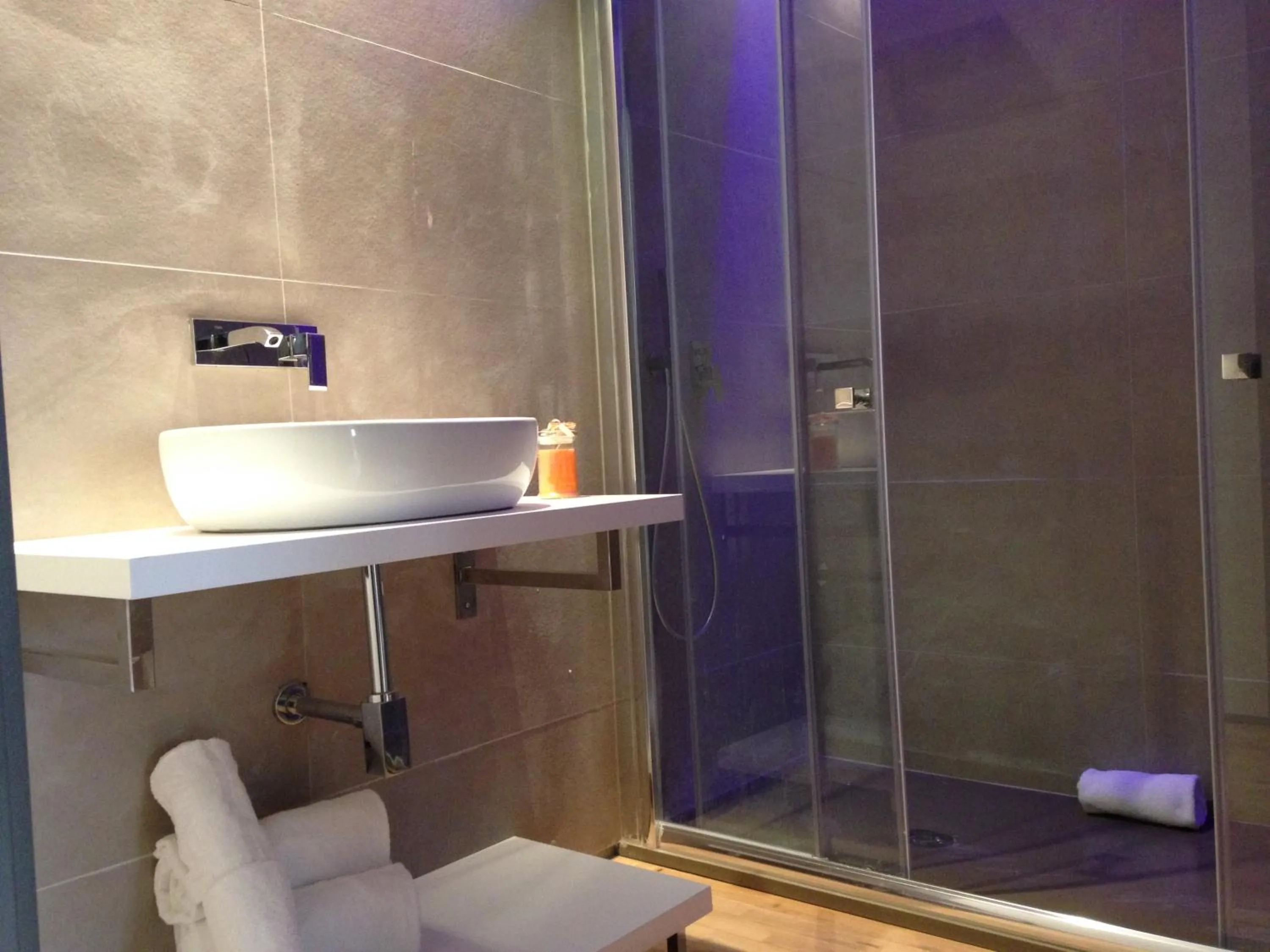 Bathroom in El 16 Ruzafa