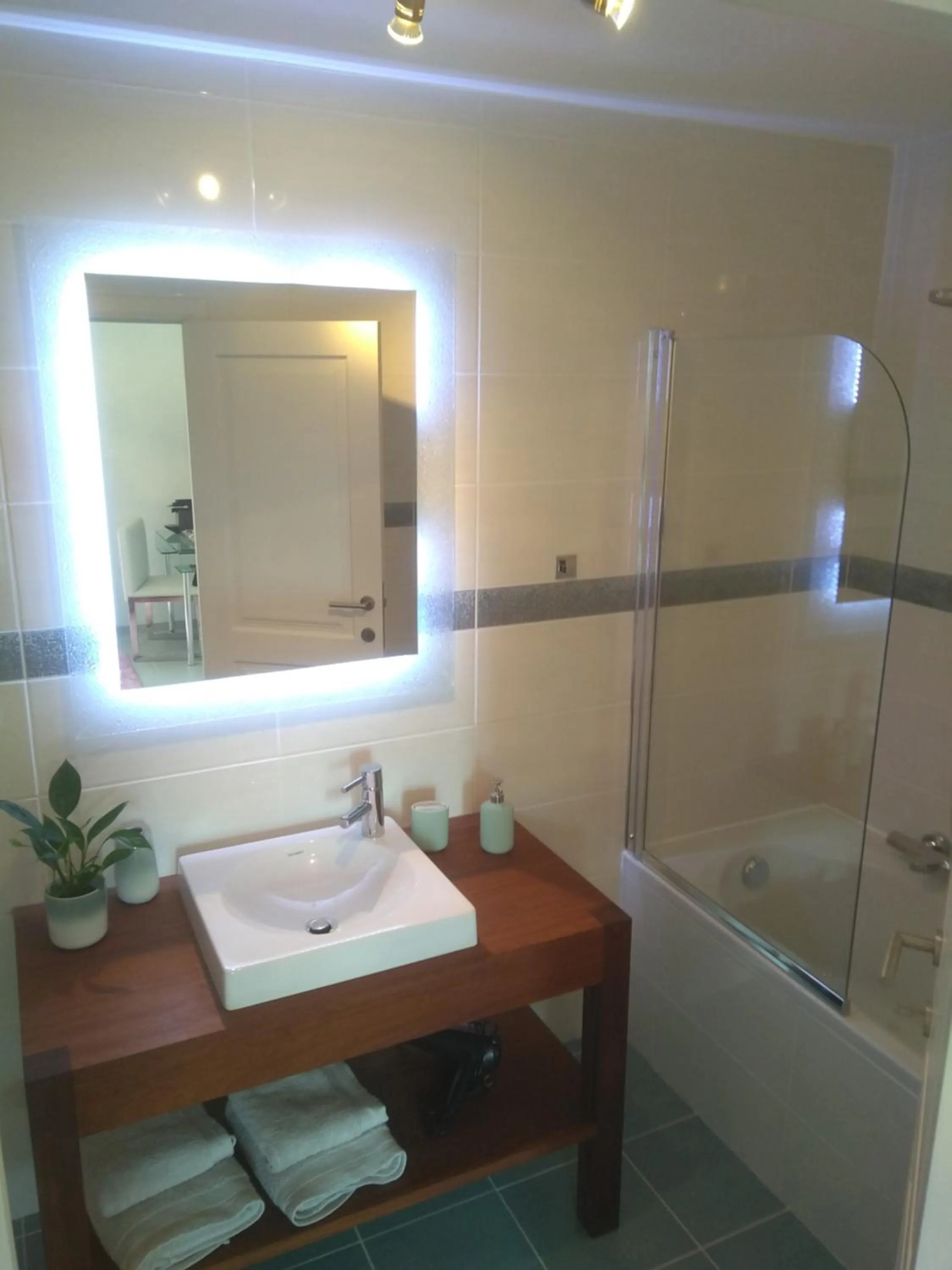 Shower in B&B Maison Durbois