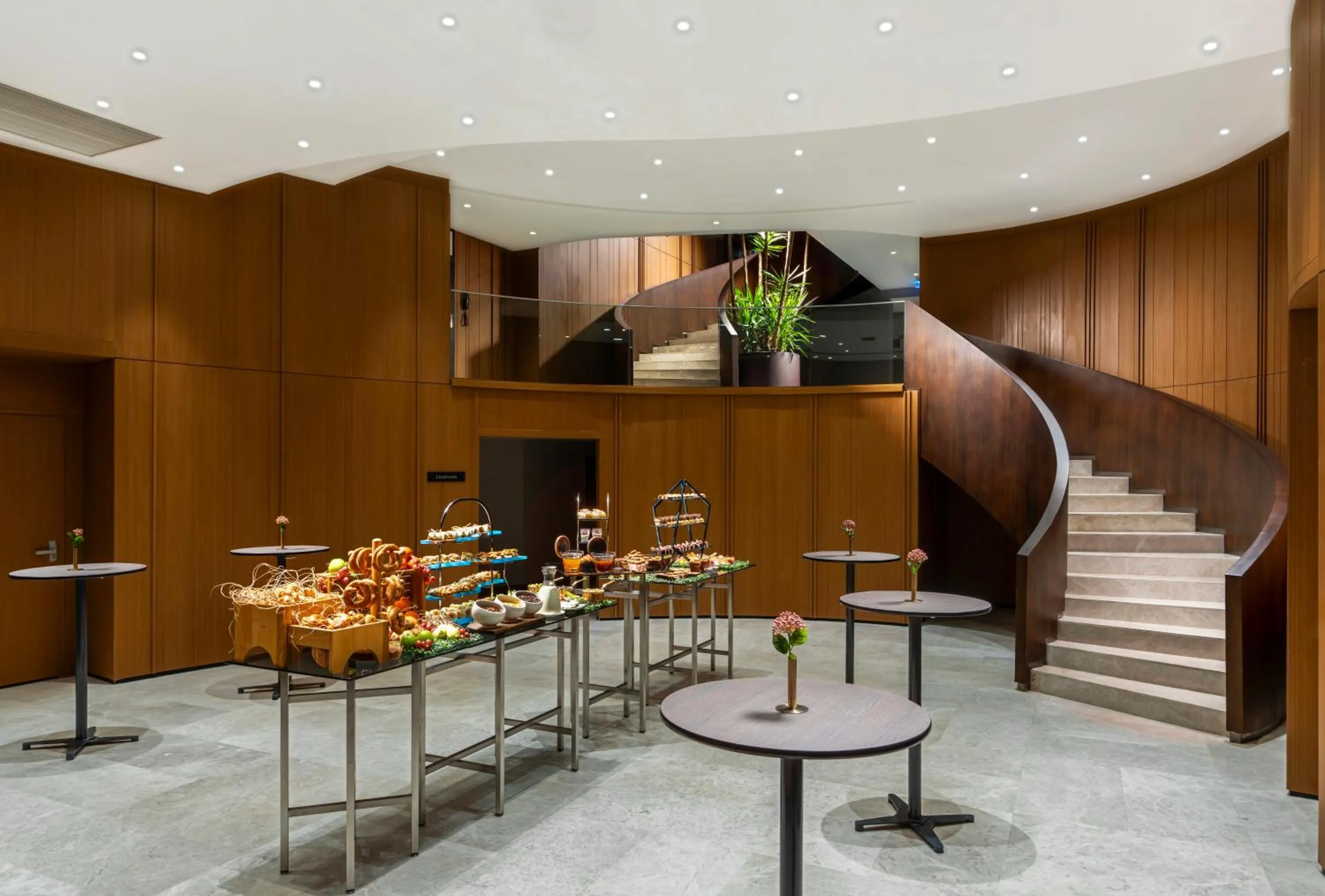 Meeting/conference room in Crowne Plaza Istanbul - Ortakoy Bosphorus by IHG