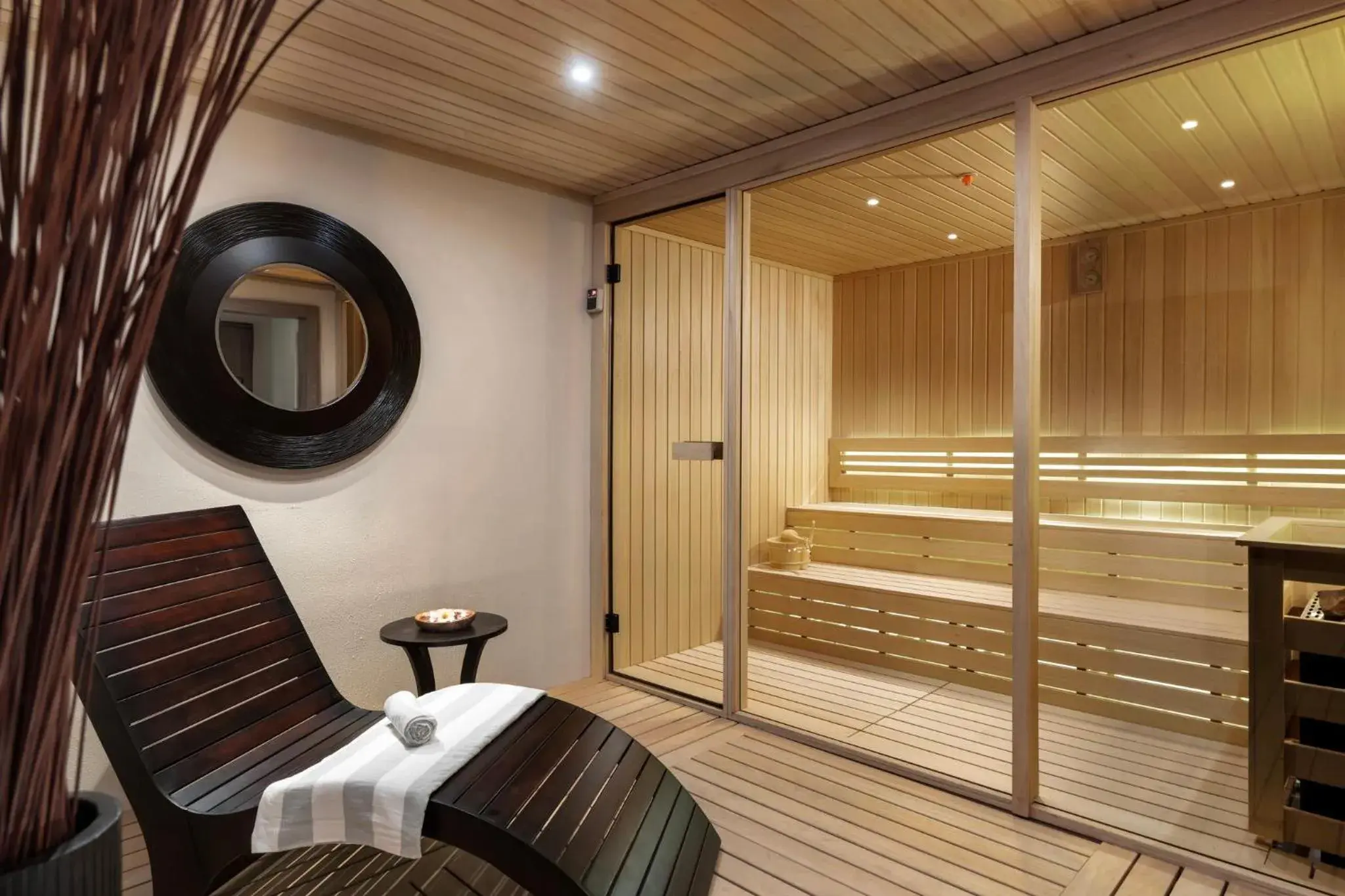 Fitness centre/facilities in Crowne Plaza Istanbul - Ortakoy Bosphorus by IHG Fitness centre/facilities in Crowne Plaza Istanbul - Ortakoy Bosphorus by IHG