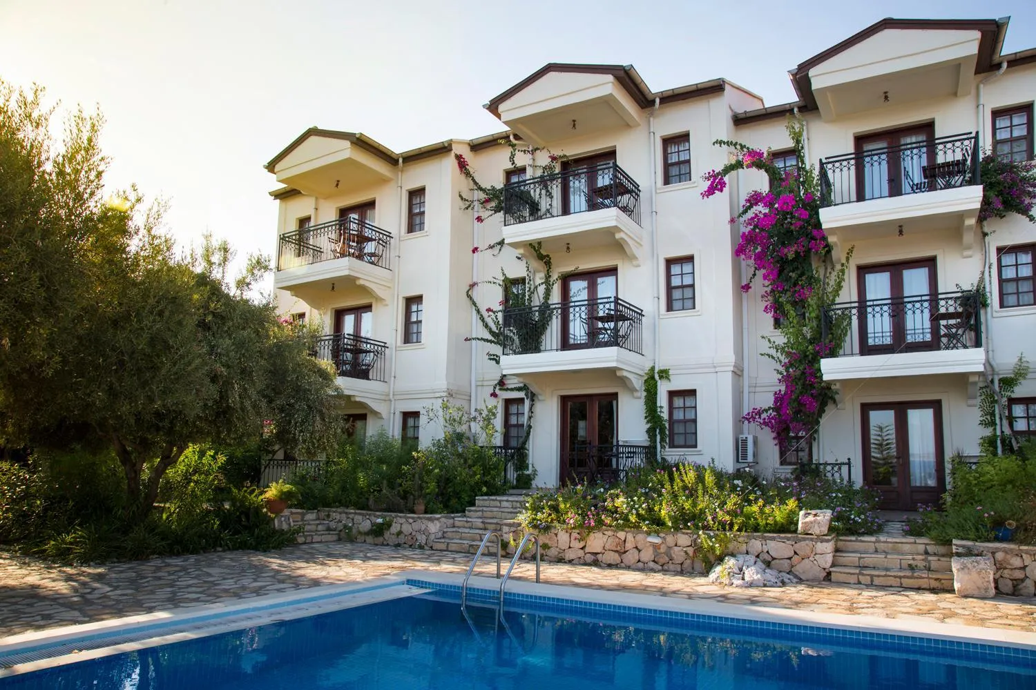 Property building in Diva Residence Allsuite Hotel