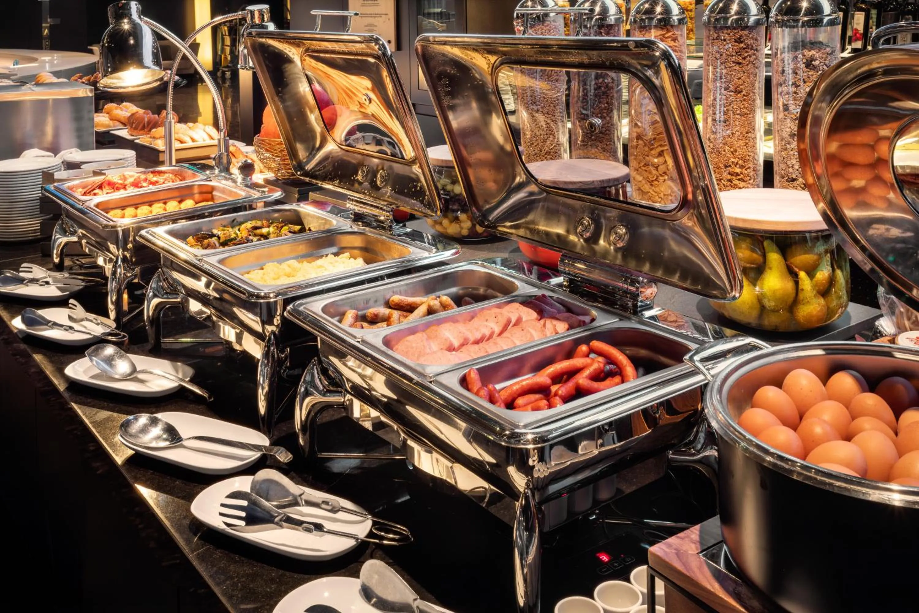 Restaurant/places to eat in Melia Vienna