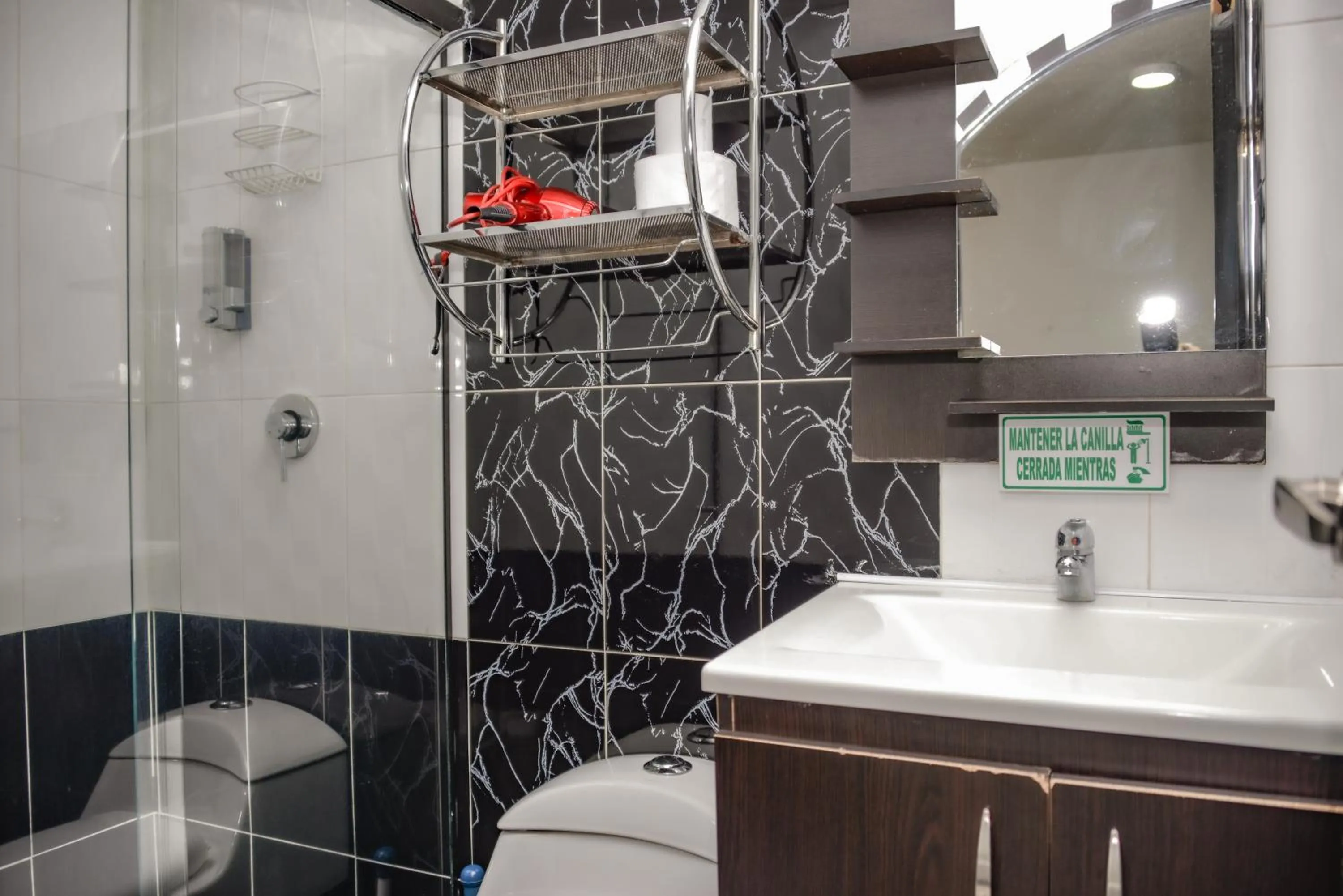 Bathroom in Calle 8 Suites