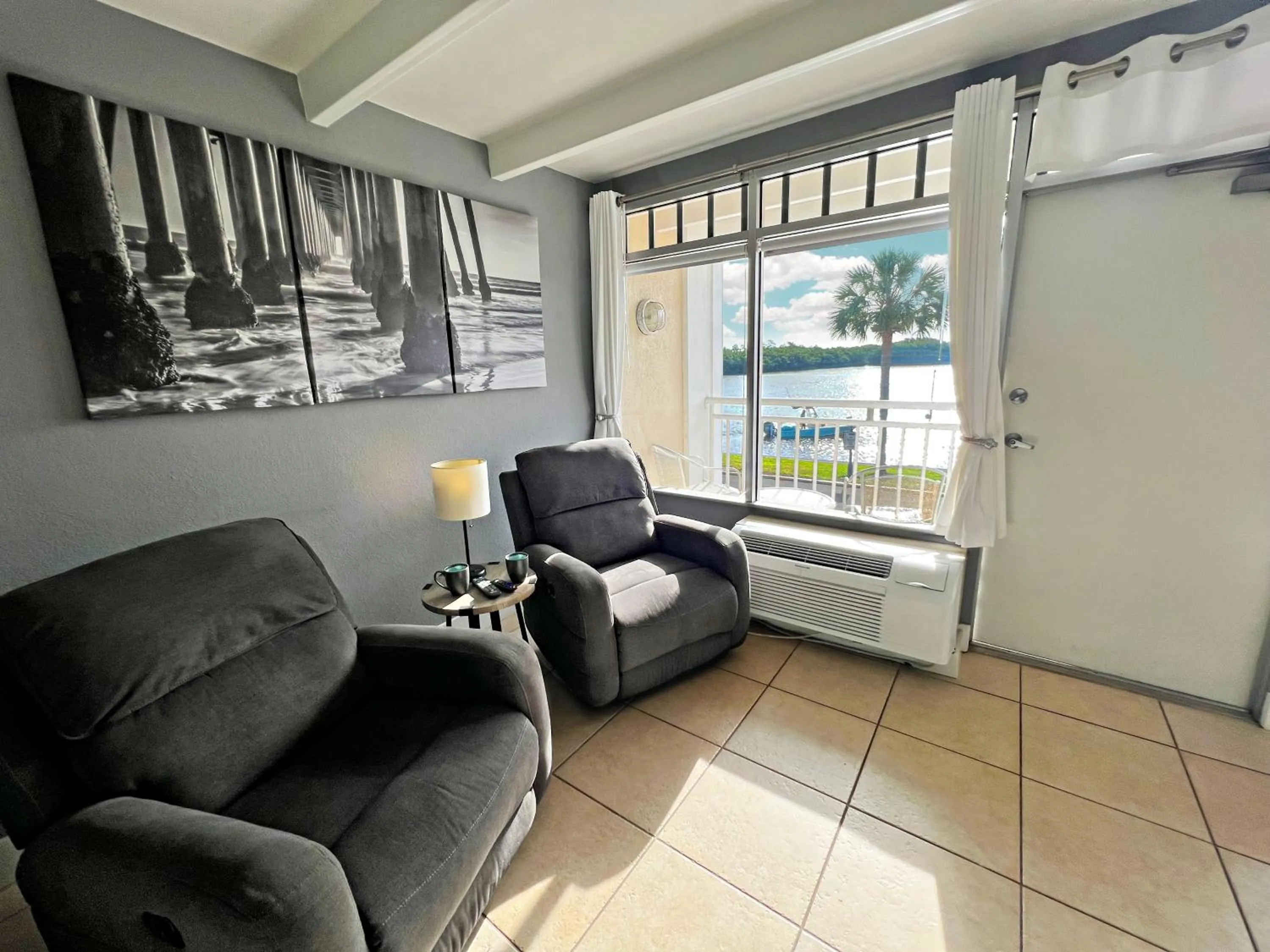 TV and multimedia in Little Harbor #205 the place to stay