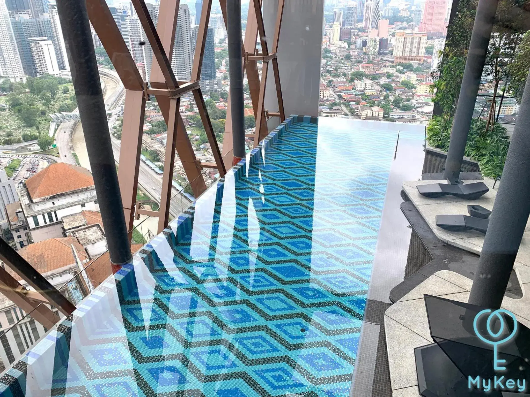 Swimming pool in Scarletz Suites KLCC by MyKey Swimming pool in Scarletz Suites KLCC by MyKey