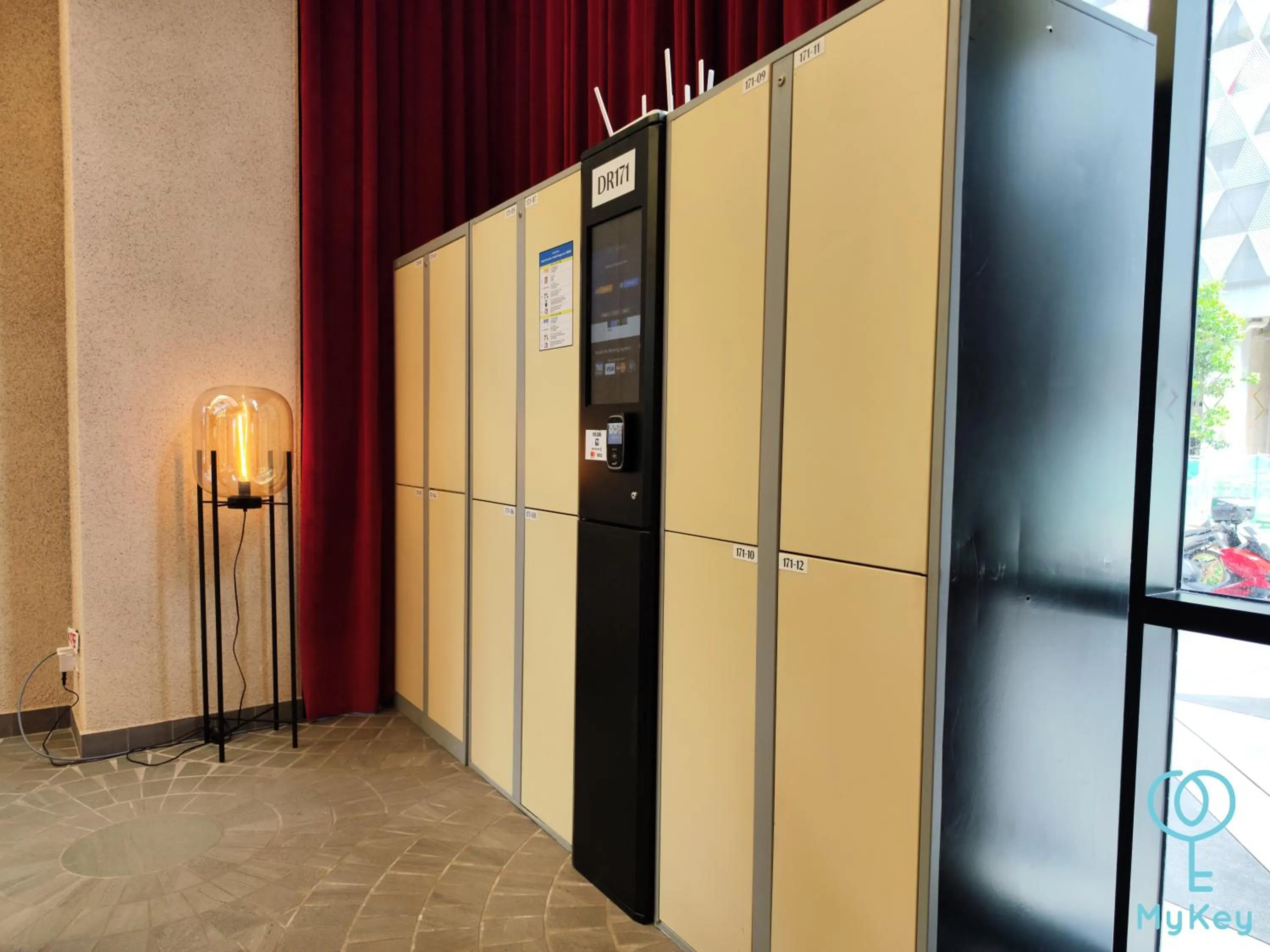 microwave in Scarletz Suites KLCC by MyKey