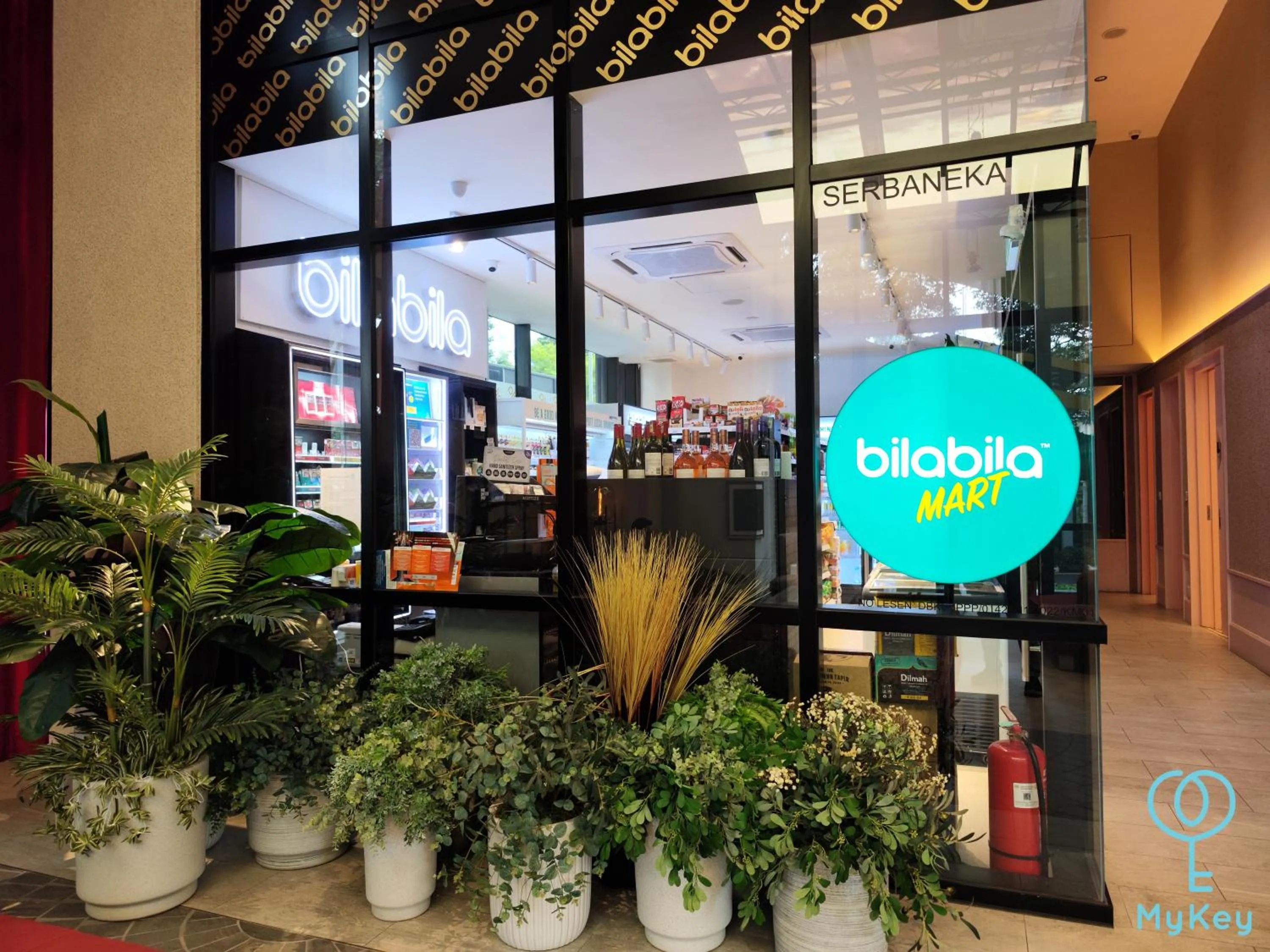 Restaurant/places to eat in Scarletz Suites KLCC by MyKey