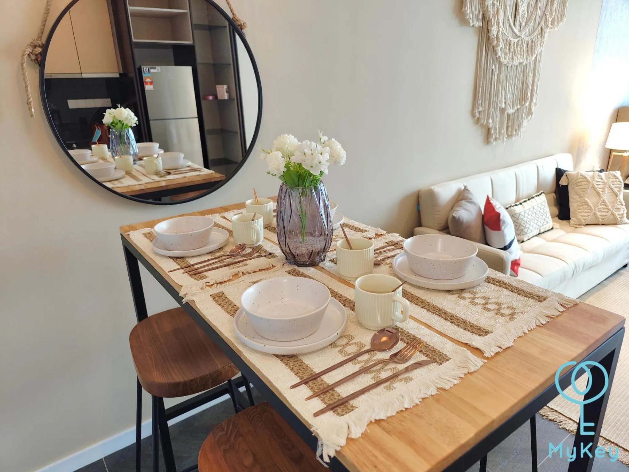 Living room, Bed in Scarletz Suites KLCC by MyKey