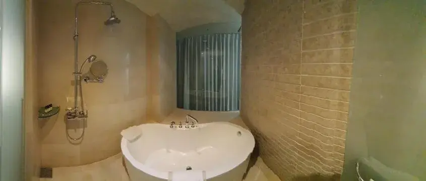 High1 Grand Hotel Convention Tower High1 Grand Hotel Convention Tower