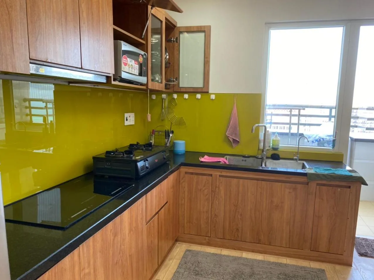 Kitchen or kitchenette in LH APARTMENT DA NANG