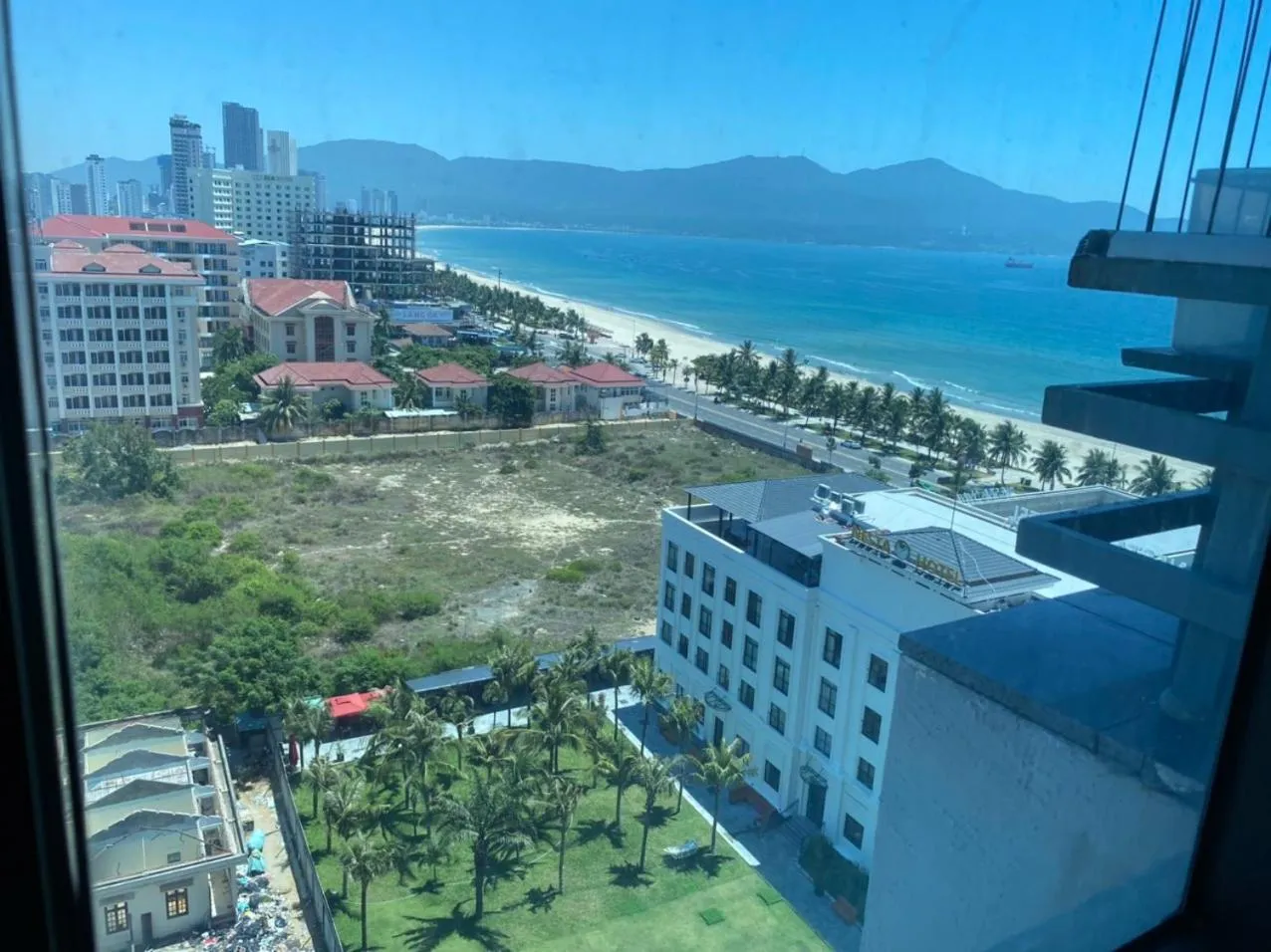 Sea view in LH APARTMENT DA NANG