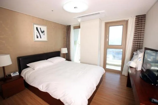 Bed in High1 Condominium