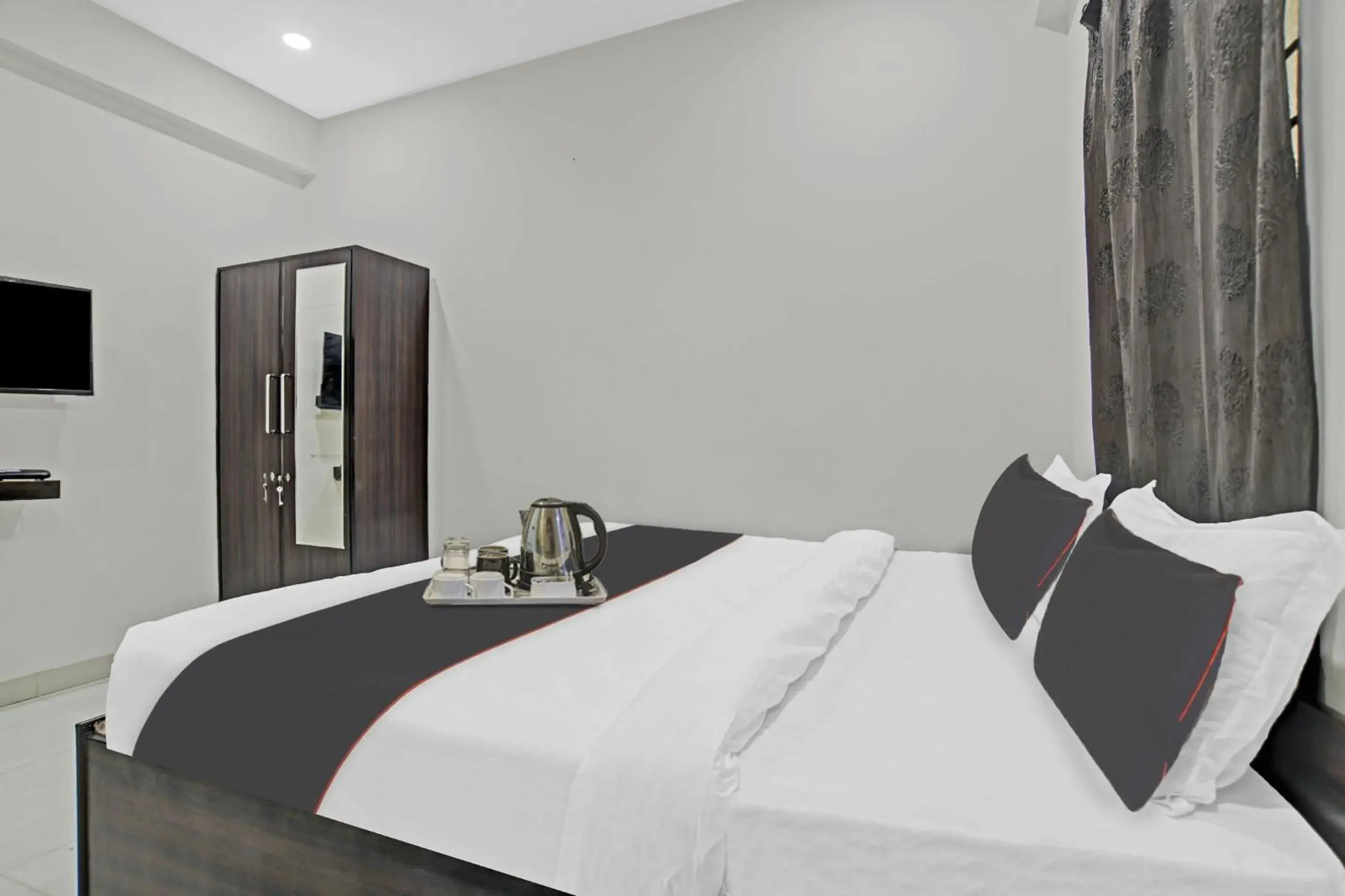 Bedroom, Bed in HOTEL DREAM PALACE Bedroom, Bed in HOTEL DREAM PALACE