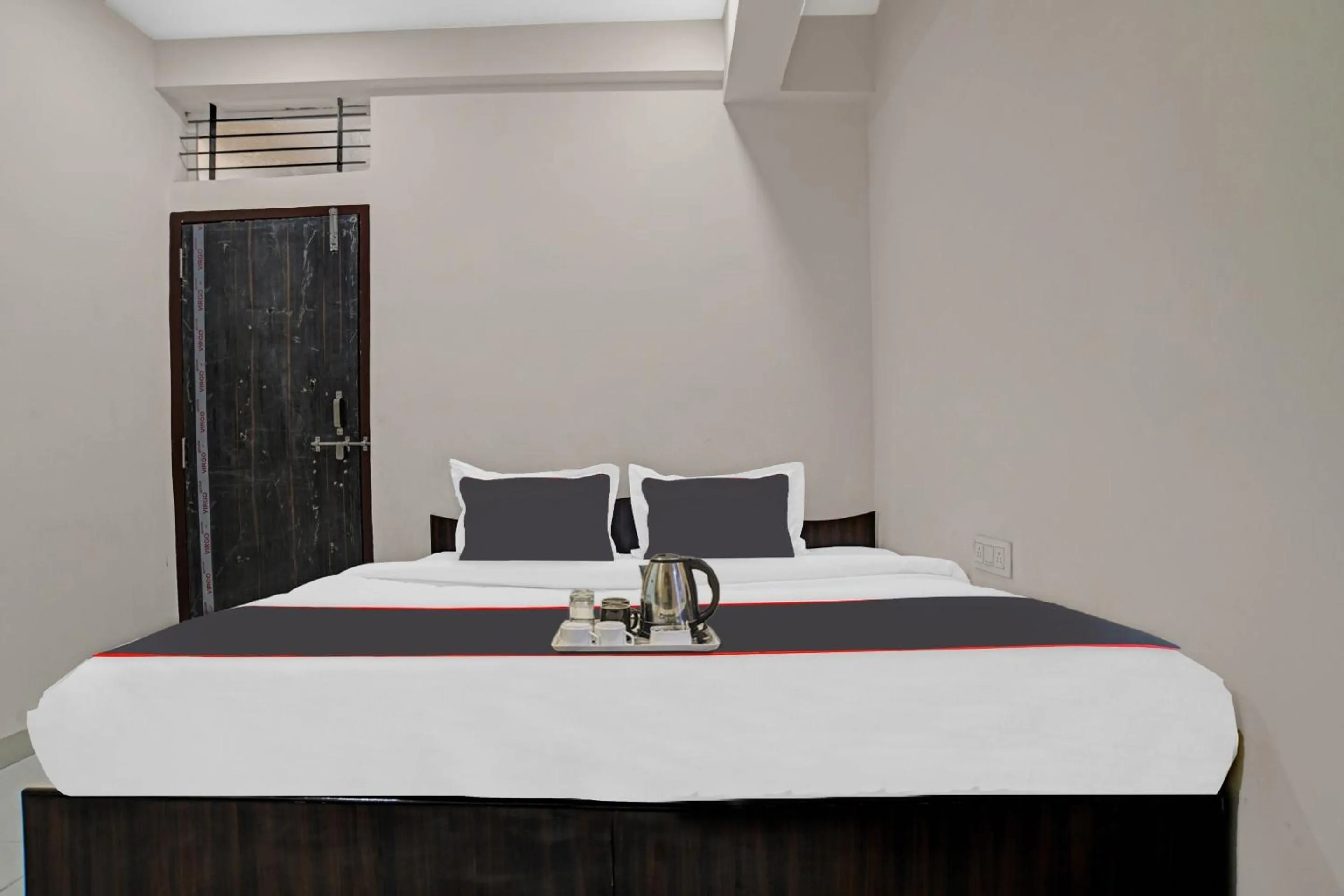 Bedroom, Bed in HOTEL DREAM PALACE