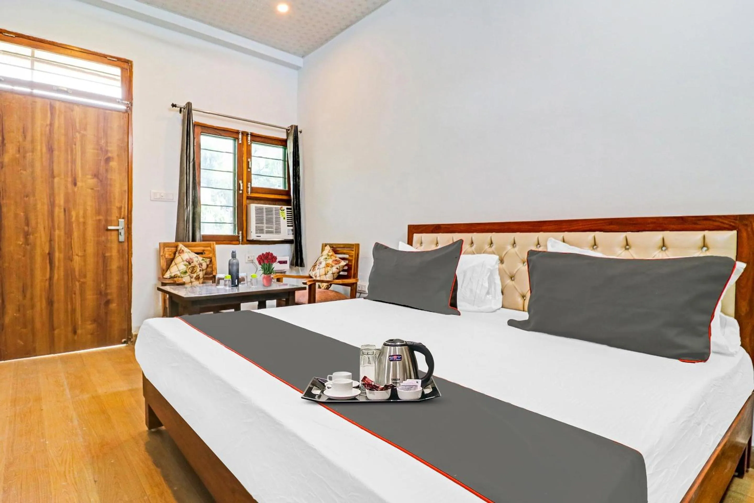 Lobby or reception in Collection O Studioz Om River Resort