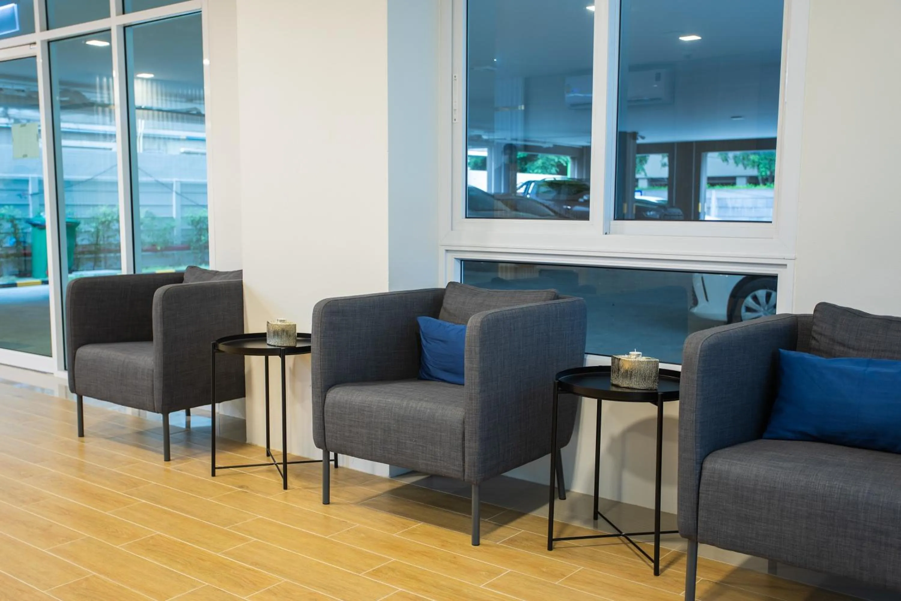 Lobby or reception in Zayn Express & Suites