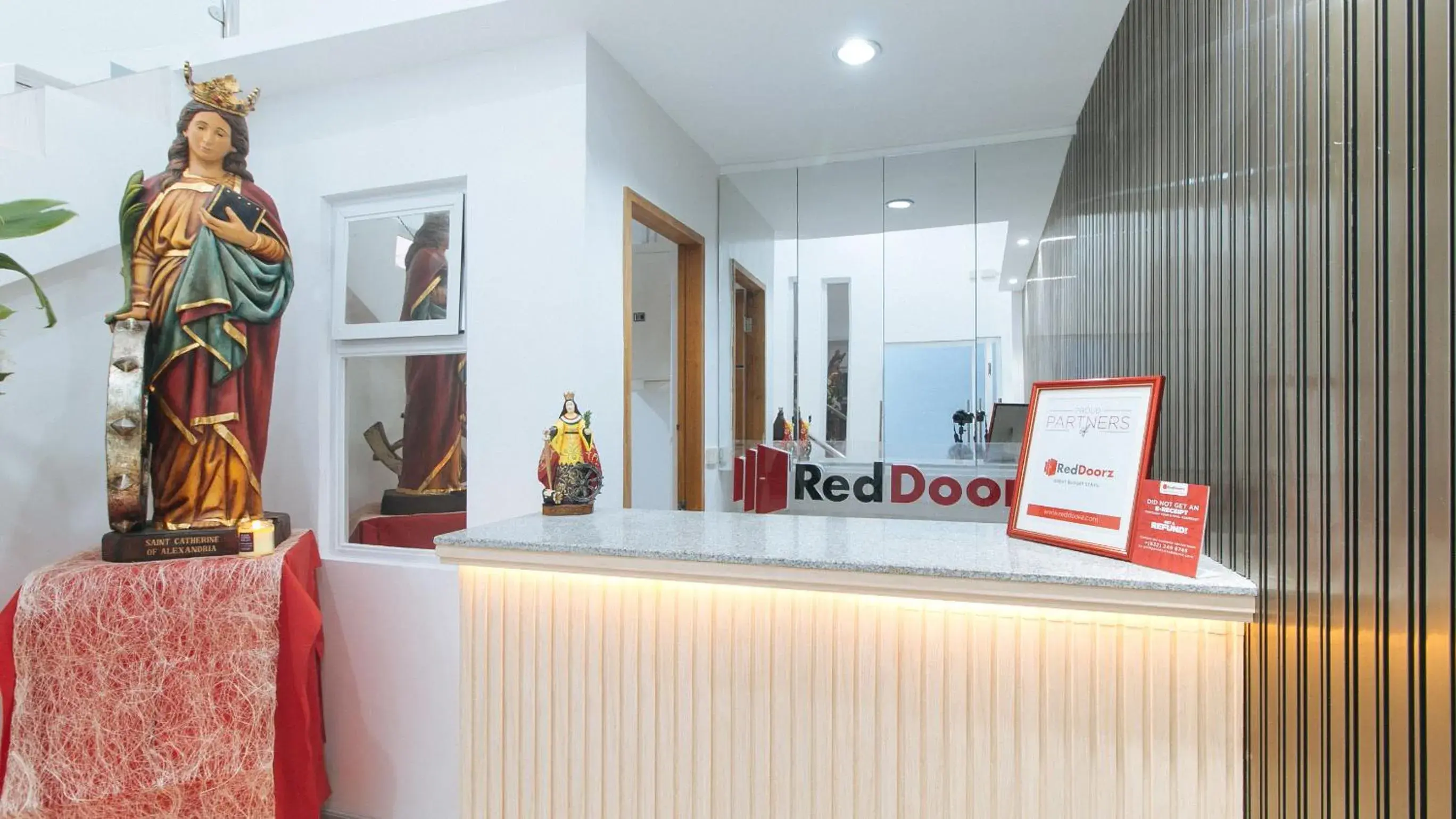 Lobby or reception in RedDoorz @ St. Catherine Residences Olongapo City Lobby or reception in RedDoorz @ St. Catherine Residences Olongapo City