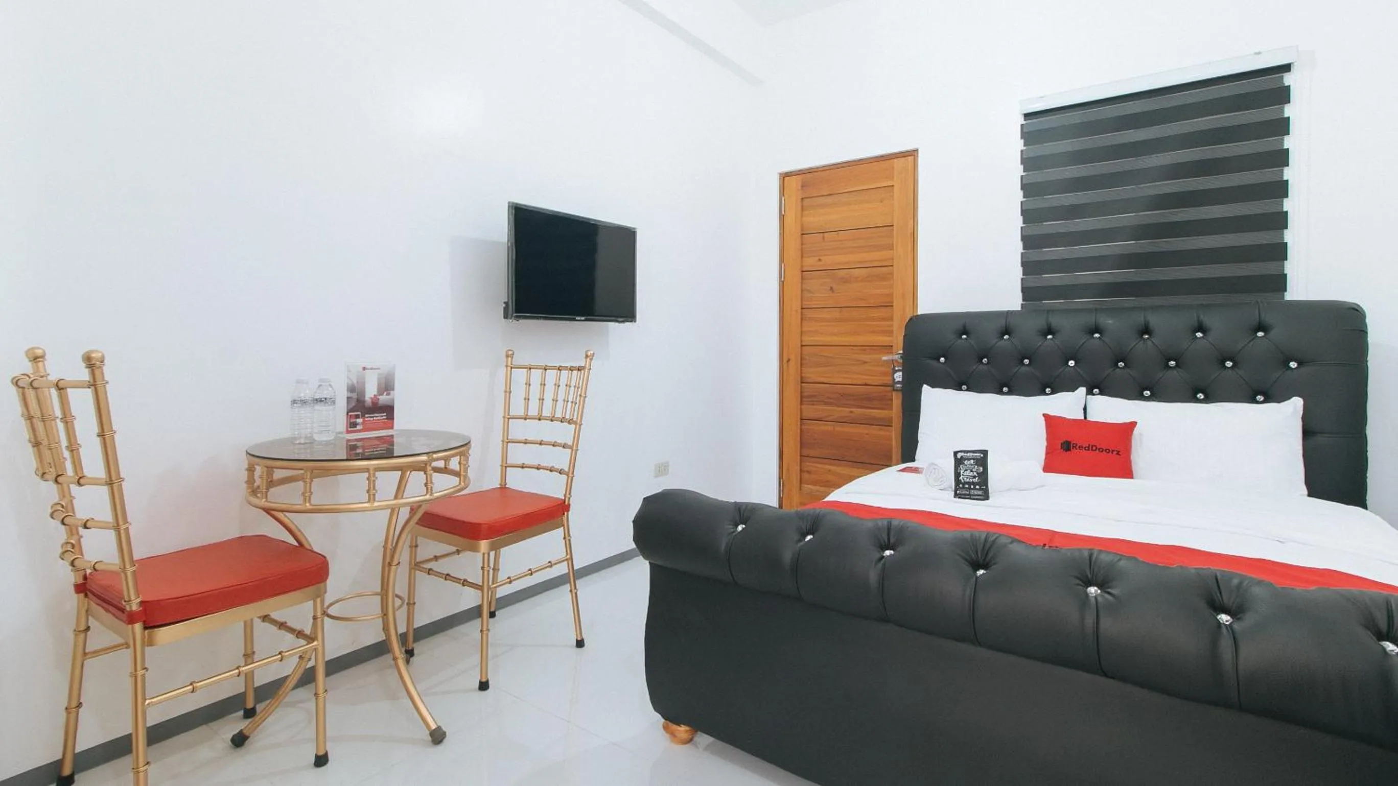 Bed in RedDoorz @ St. Catherine Residences Olongapo City