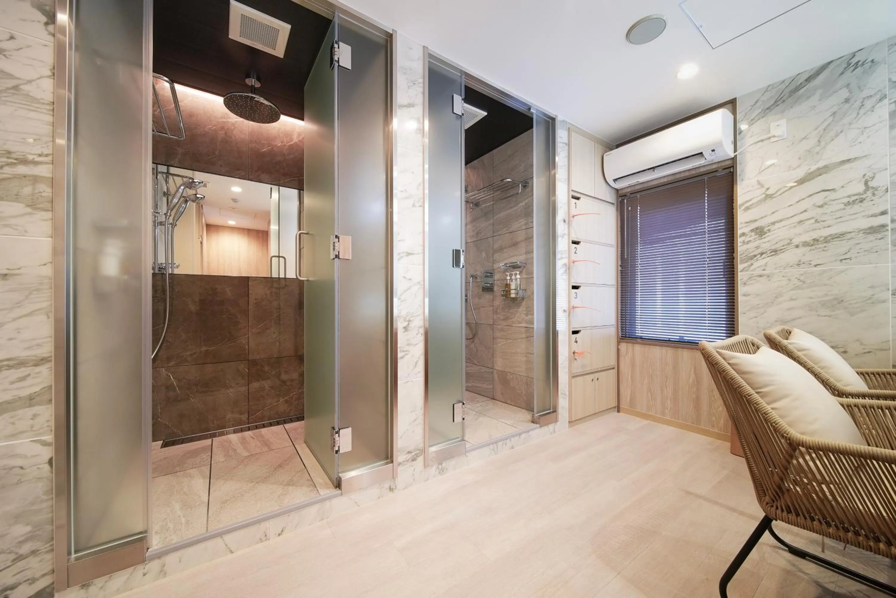 Shower in Super Hotel Shikoku-chuo