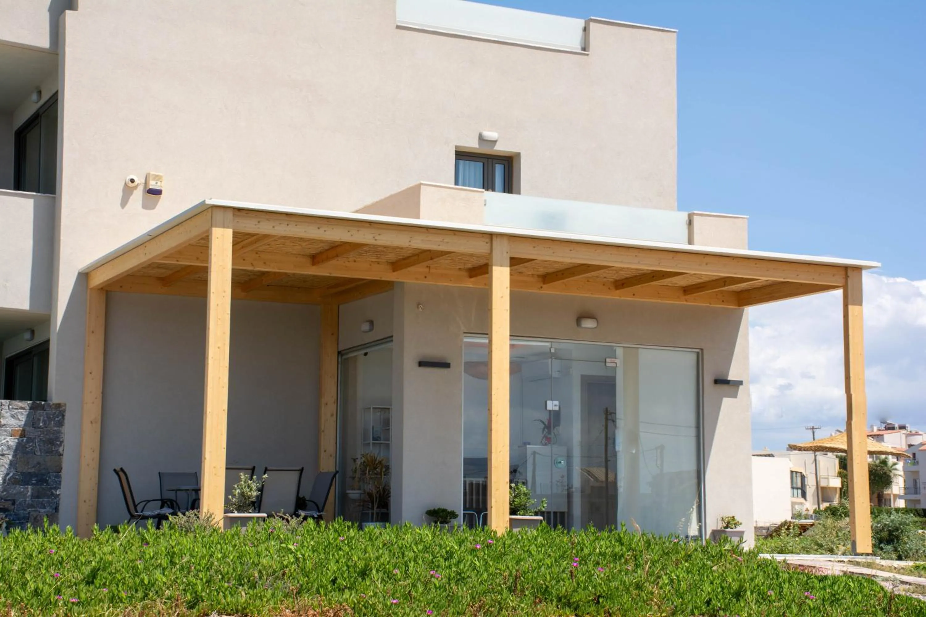 Property building in Ebenus Suites "Adults Only" by Checkin