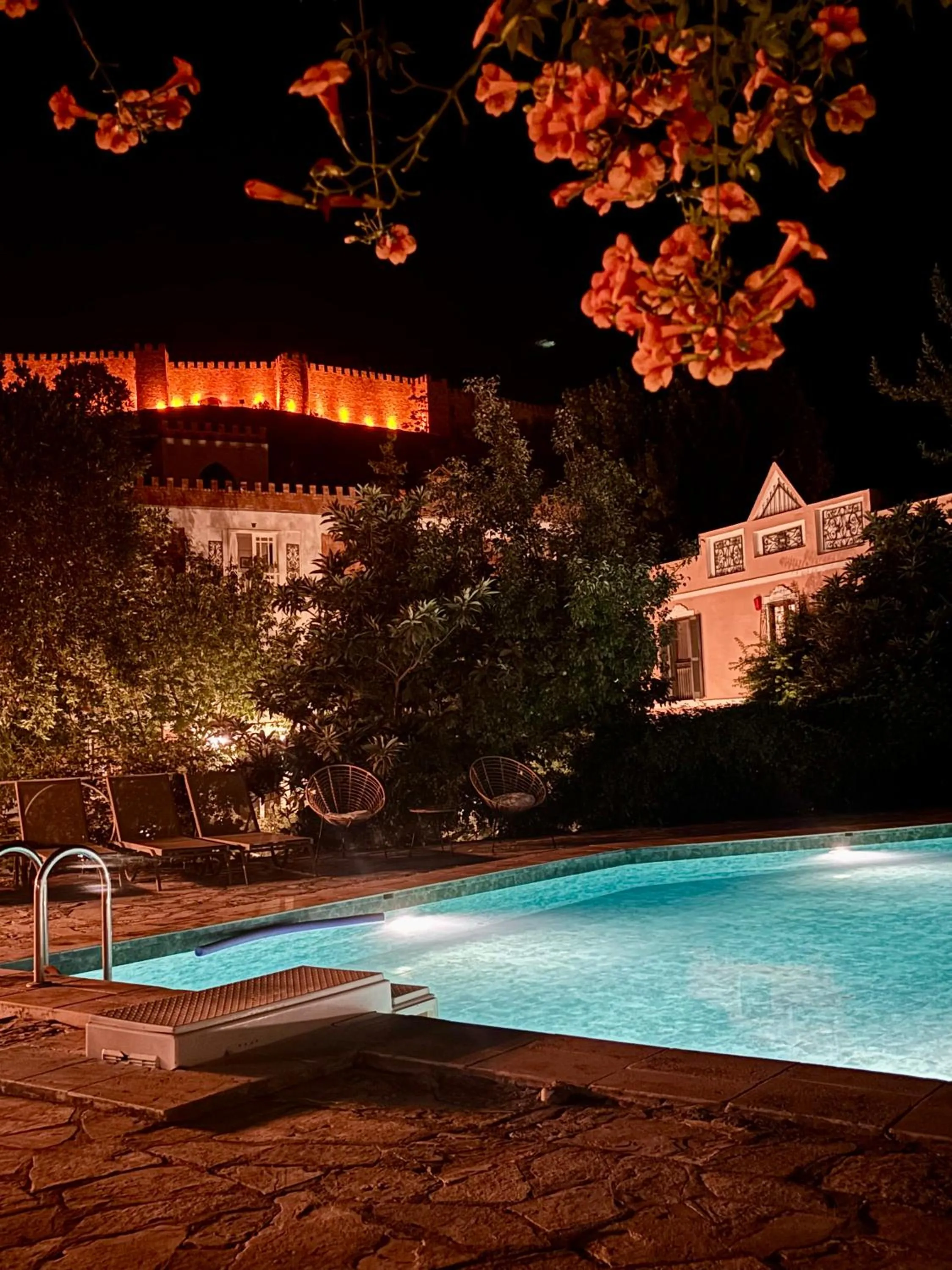 Swimming pool in Hotel Kalehan