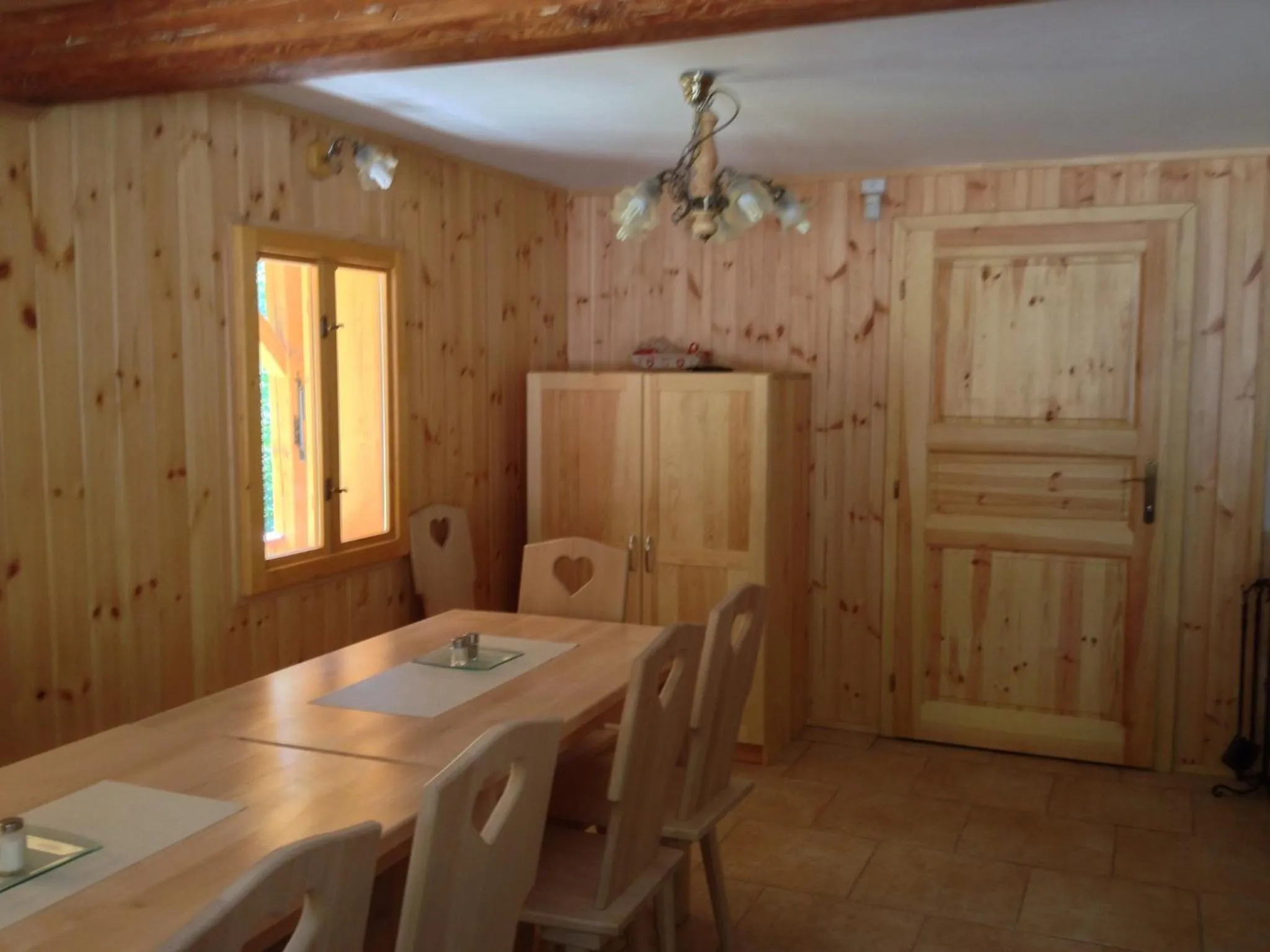 Kitchen or kitchenette in Chata Hokejka