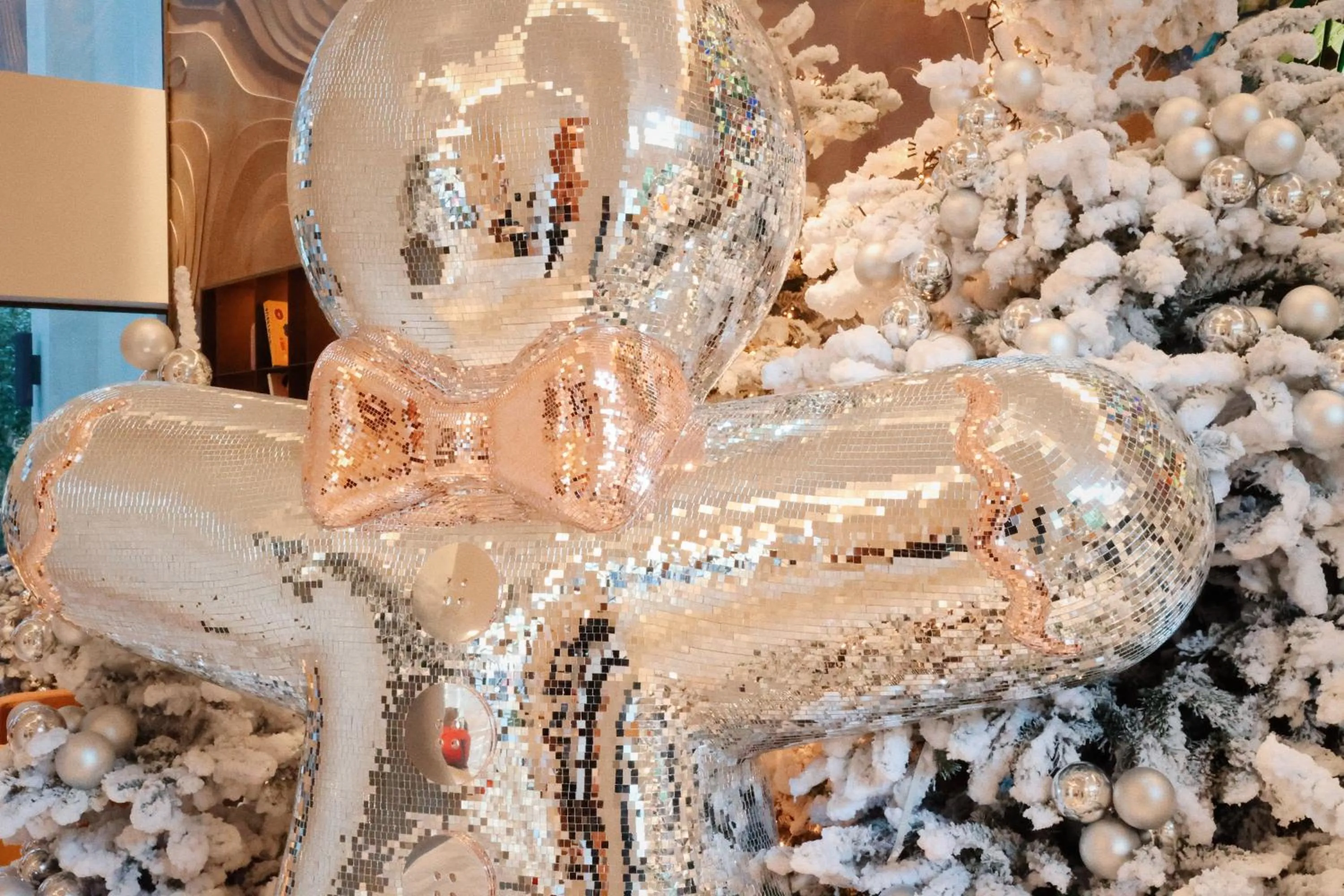 Lobby or reception in SO/ Paris Hotel