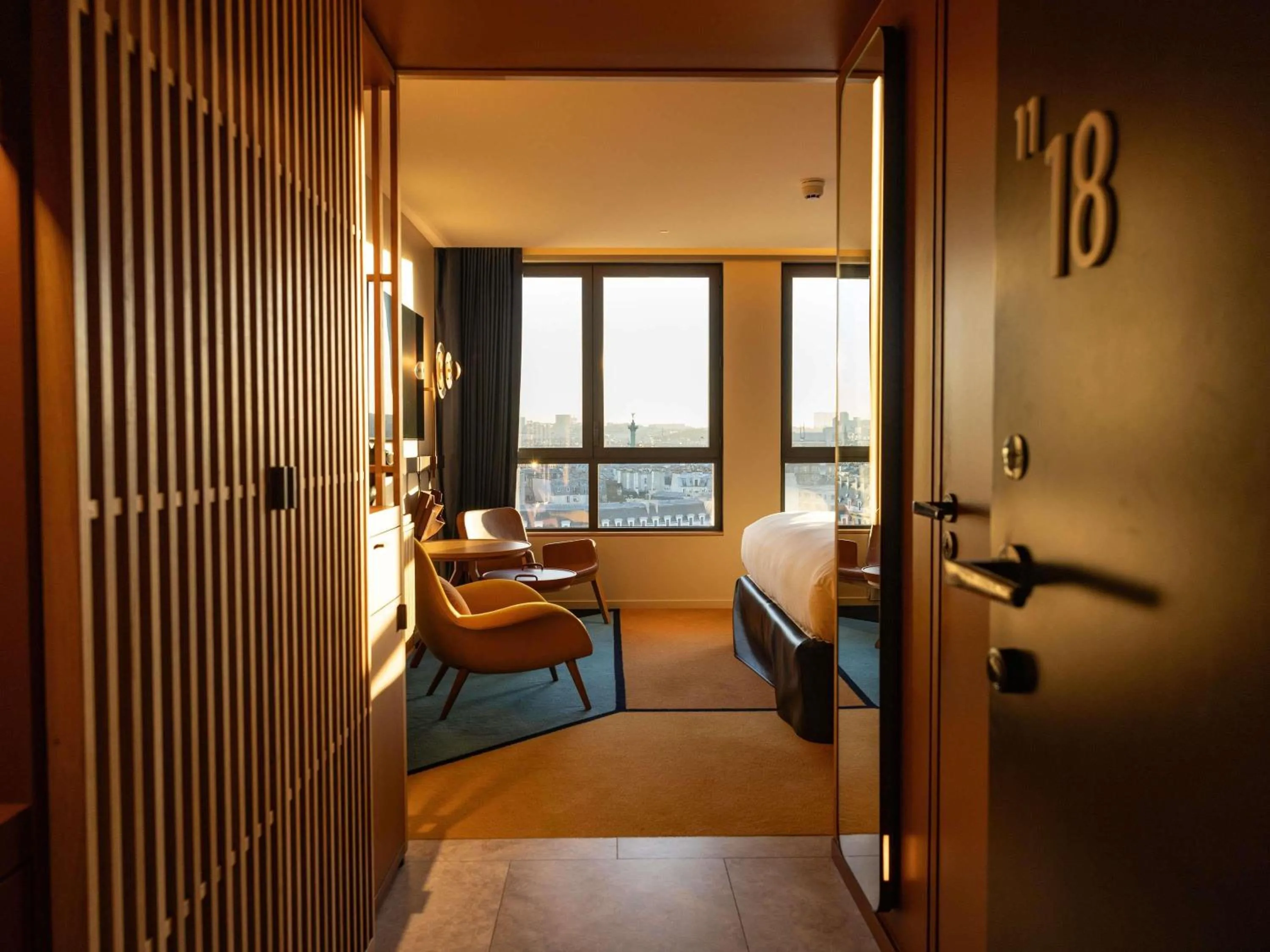 Bedroom, Bed in SO/ Paris Hotel