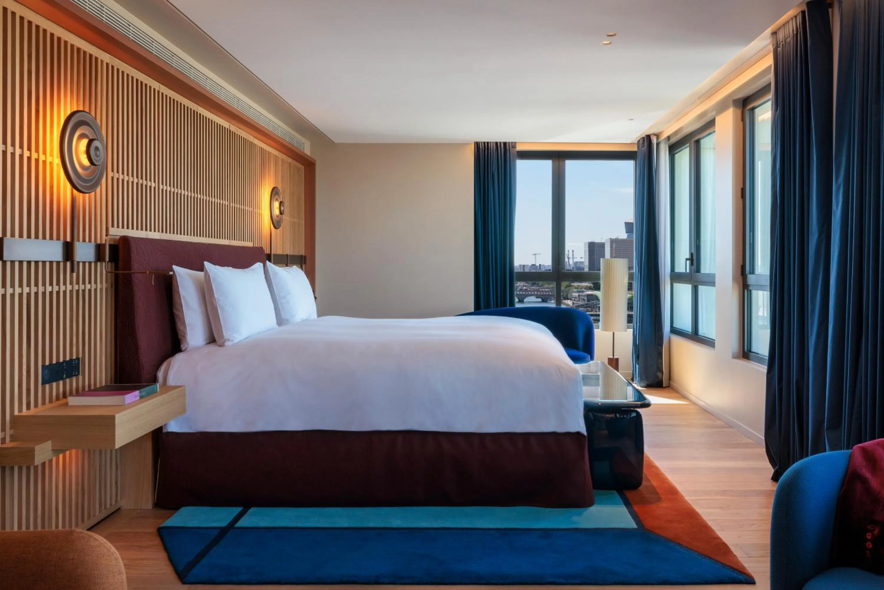 Bedroom, Bed in SO/ Paris Hotel