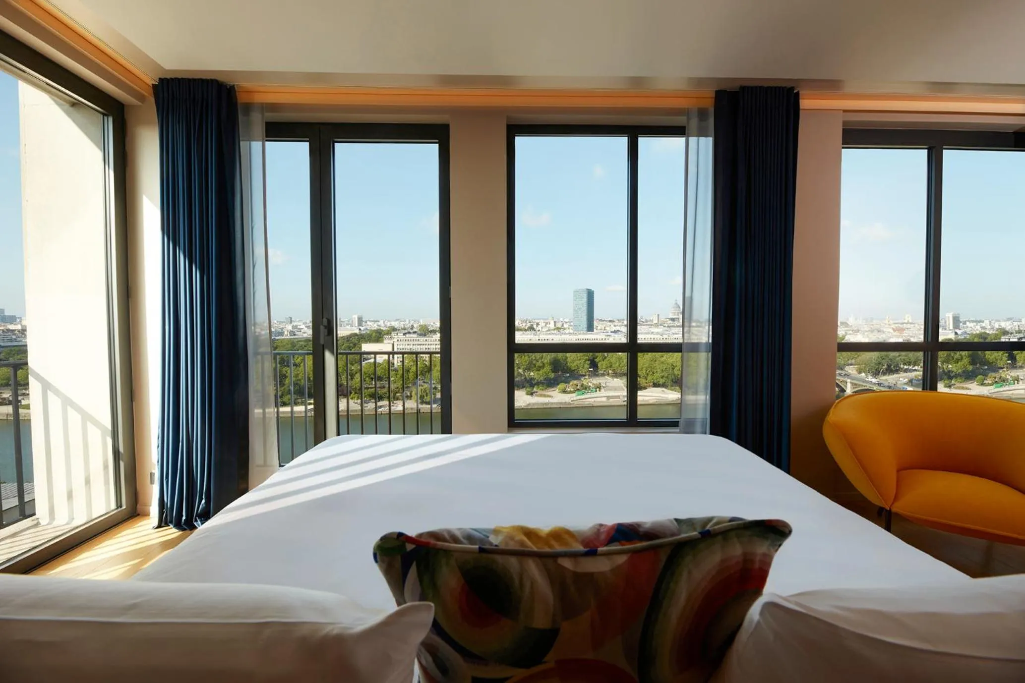 Bed in SO/ Paris Hotel