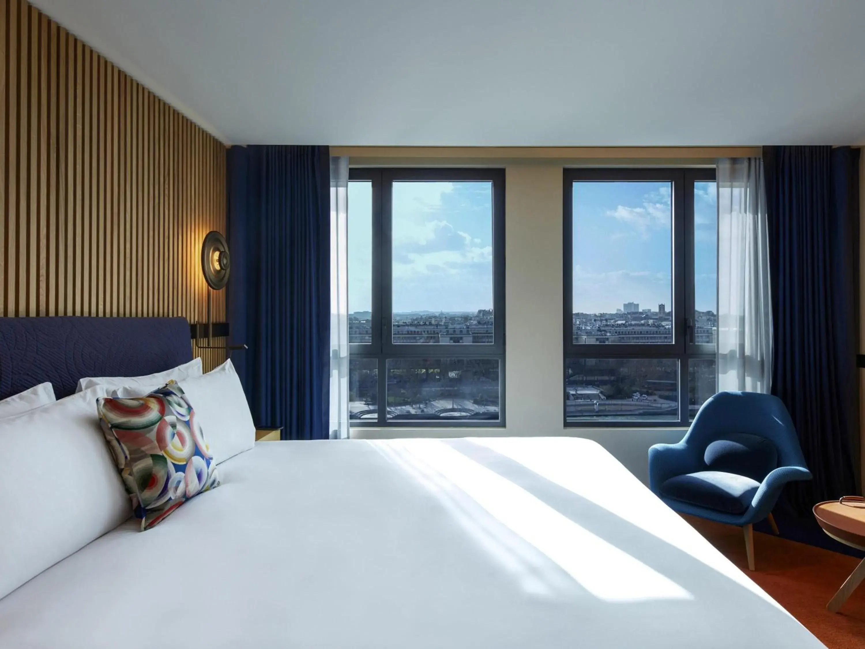 Bedroom, Bed in SO/ Paris Hotel Bedroom, Bed in SO/ Paris Hotel