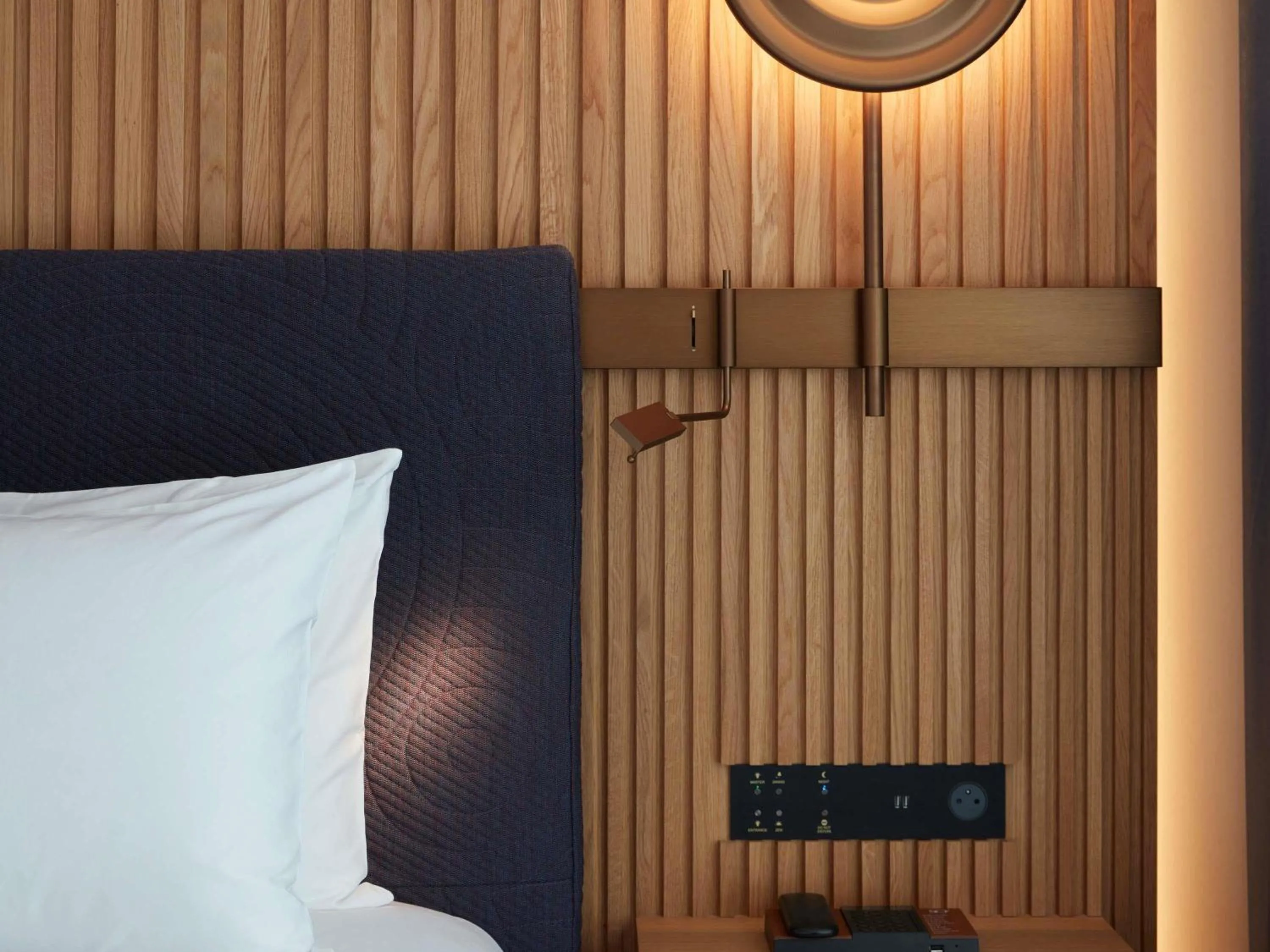 Bedroom, Bed in SO/ Paris Hotel