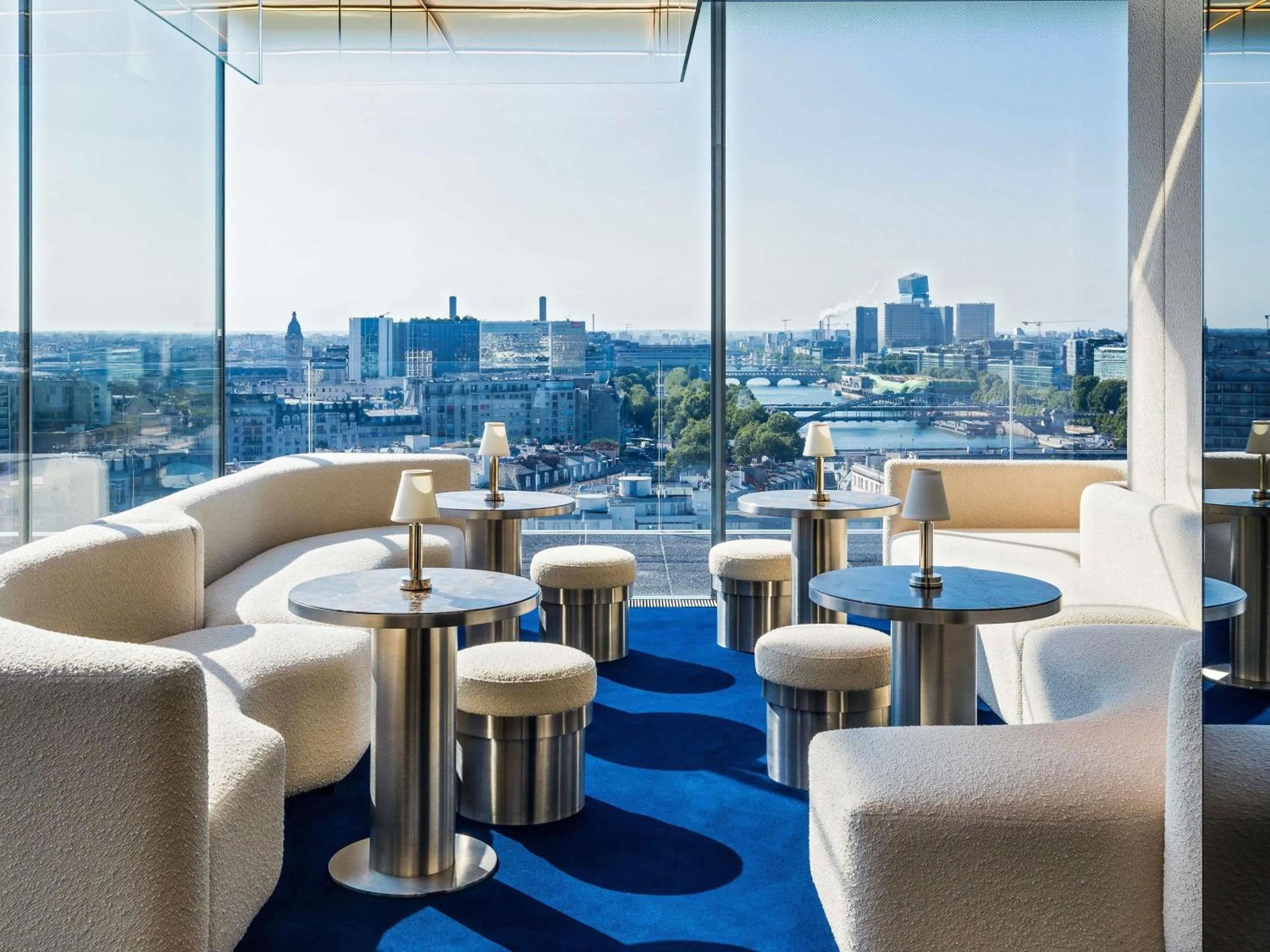 Lounge or bar in SO/ Paris Hotel
