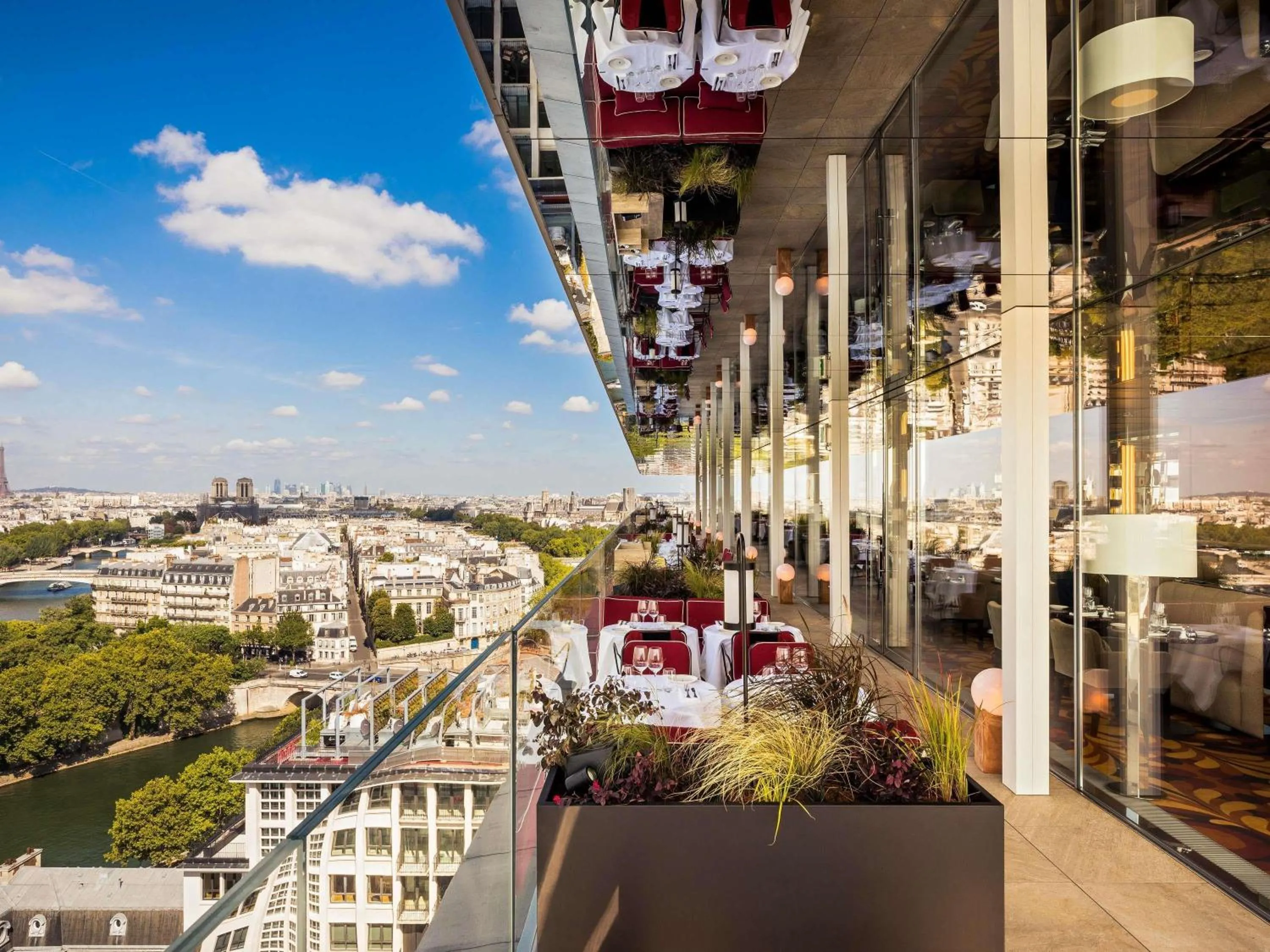 Restaurant/places to eat in SO/ Paris Hotel