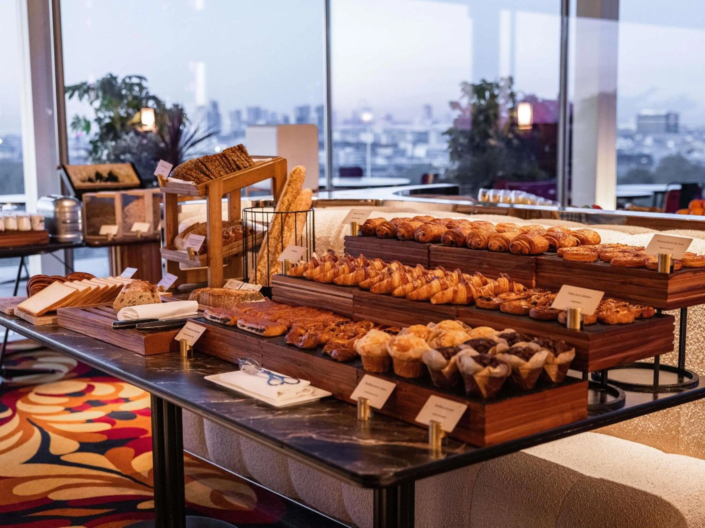 Breakfast in SO/ Paris Hotel